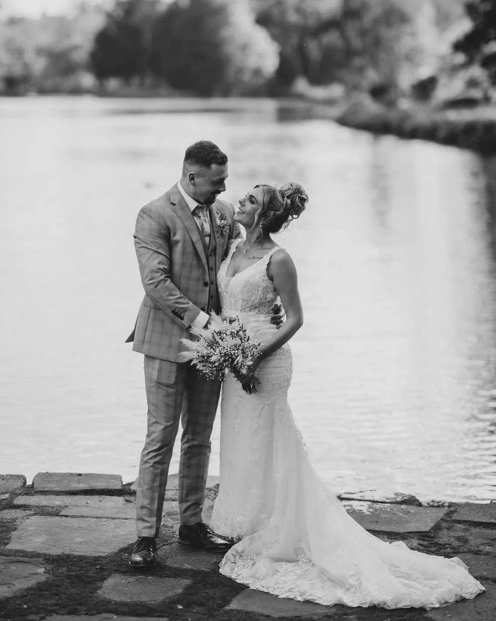 Congratulations to this beautiful couple 🤍🎉

Georgina you look absolutely stunning in your Dana dress! It&rsquo;s perfect for you. Your photos are so beautiful, we hope you had the best day ✨

#ideasforbrides #bridevibes #bridestyle #realbrides #ju