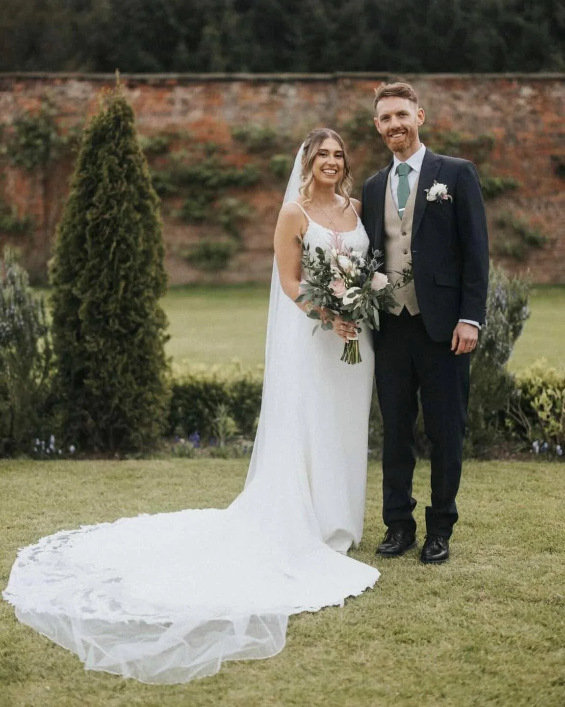 How stunning&hellip;🤍🌿

Our beautiful bride Megan looks incredible in her Enya dress! They had their perfect day on 18th April at the stunning Wootton Hall.

Congratulations to you both, we hope you had the most amazing day ✨

#ideasforbrides #brid
