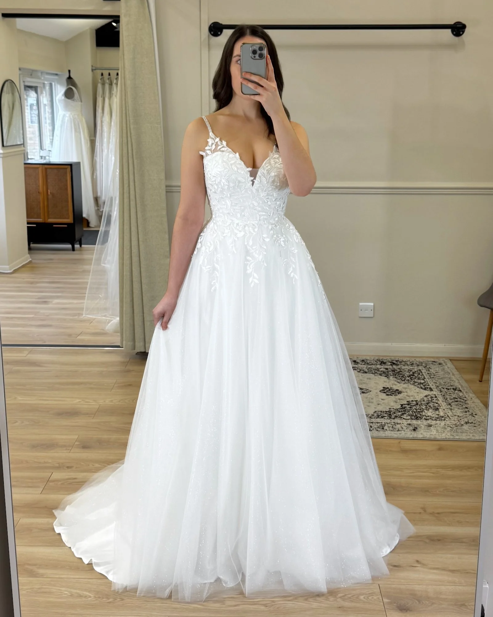 Light, floaty, and made to shimmer ✨

Meet Jessie 🤍
The kind of dress that catches the light with every step&hellip; soft, romantic, and effortlessly magical.

📍 North Lincolnshire

#northlincolnshirebride #lincolnshirewedding #ukbride #alineweddin