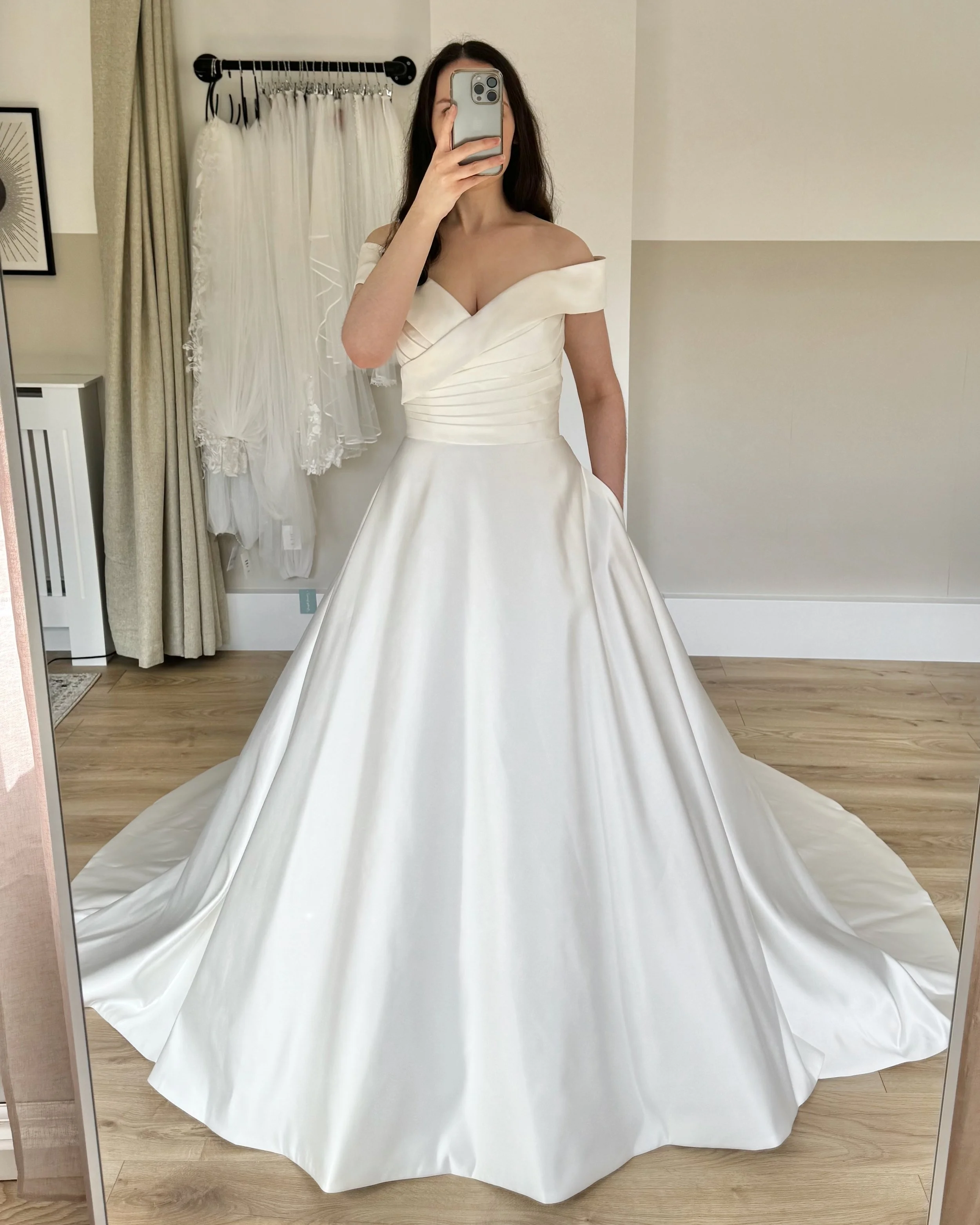 Francesca ⤴ - Size 18, 20, 22, 24 & 26 - SALE PRICE £599