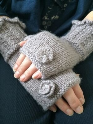 Blossom Mitts