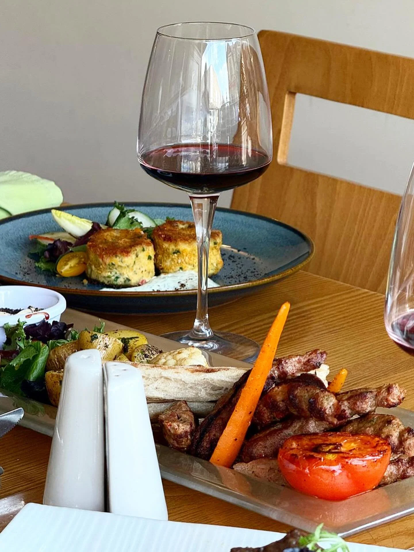 Lunch…. Dinner…. Afternoon…. Come on by we are open! All day from 12…. Snack or feast…. Don’t forget to book your table for Xmas - open all day every day… 
See you later… Soon….! 🍽️🥂