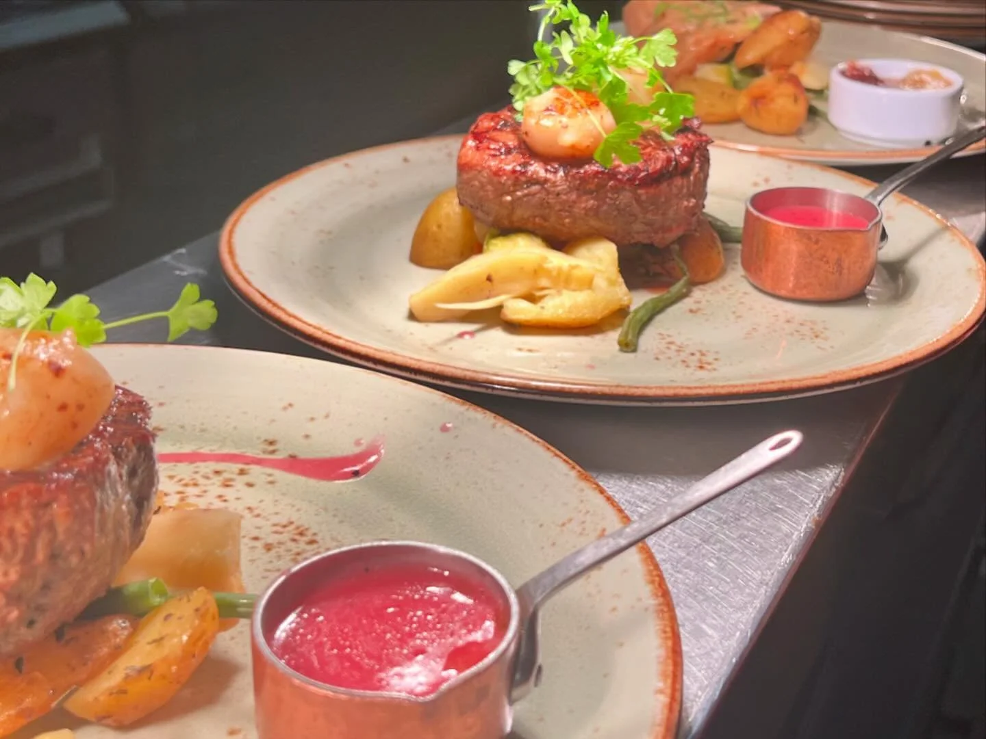 Sunday snack&hellip; Sunday feast&hellip;. Lazy Sunday&hellip; whatever your Sunday pop by to have a bite with us!!! Open all day from 12&hellip; call.. book online&hellip; walk-in!
Check out #opentable for offers&hellip;.🤔🍽️🍷