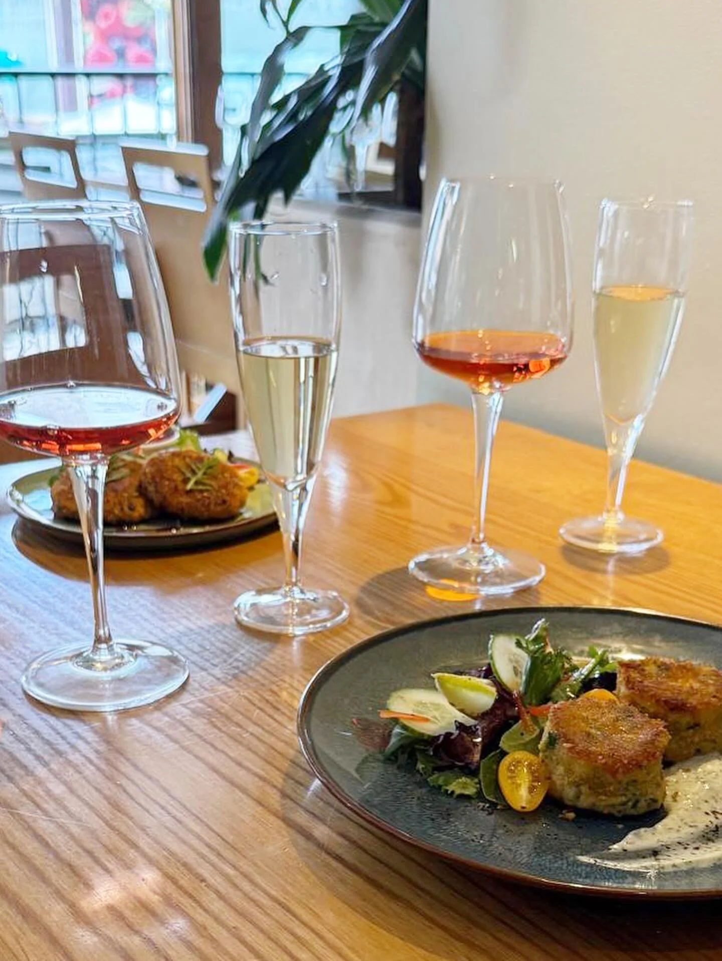 Lazy Sunday&hellip;. Pop by - we are open till eve&hellip;.. 🍽️🥂☀️