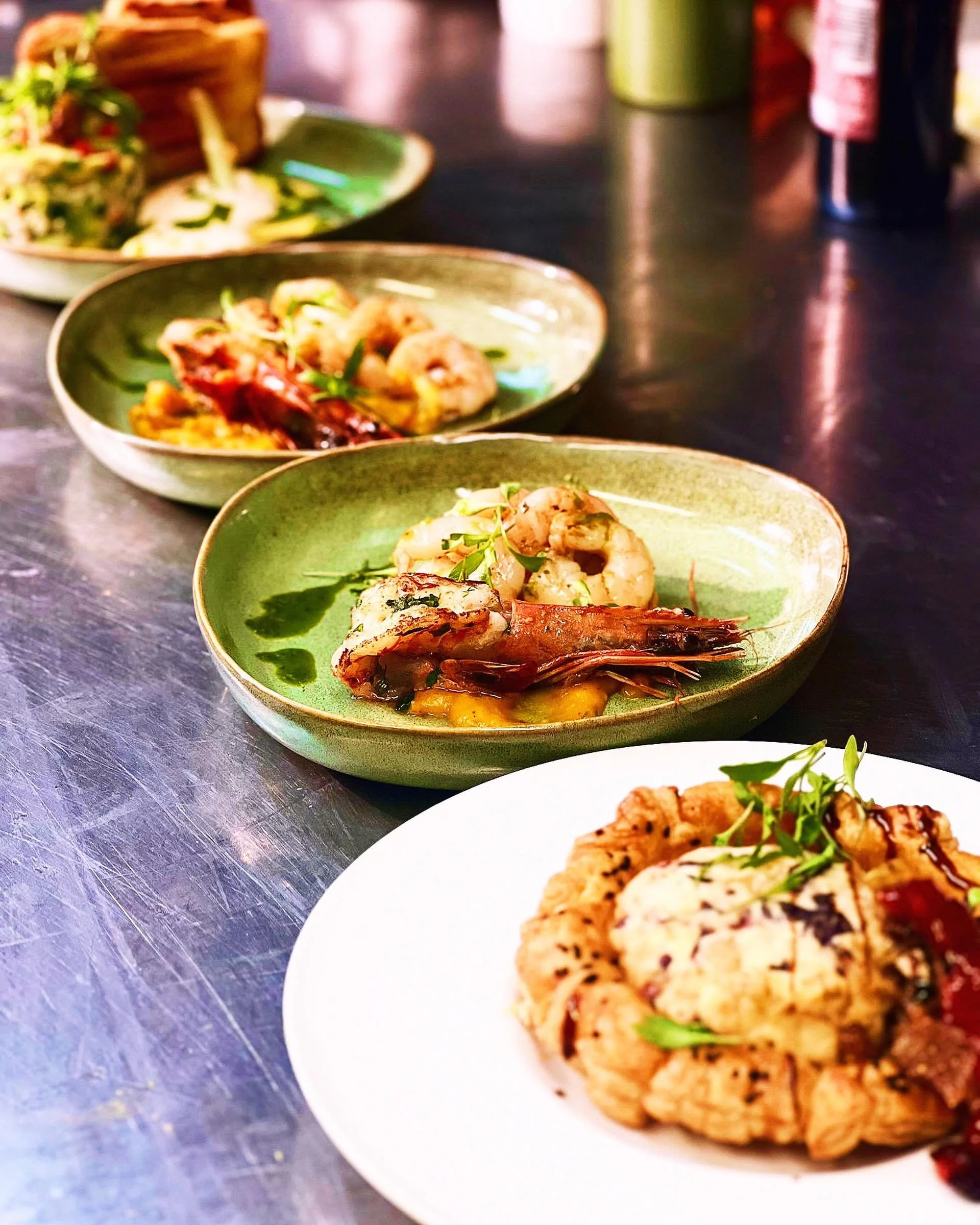 Lazy bank holiday! Snack or dine here! Open now till eve! 🍽️🙃