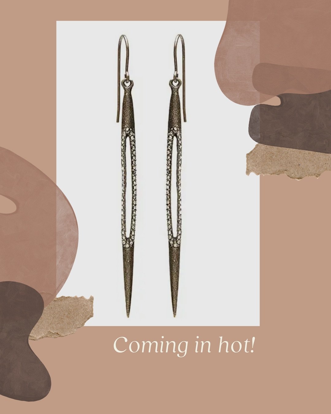 🔥Coming in hot! Stocking our cases with fabulous new jewelry + apparel for the Grand Opening of our Chincoteague Island, VA store #hadleychloe #freeyourstyle #chincoteague