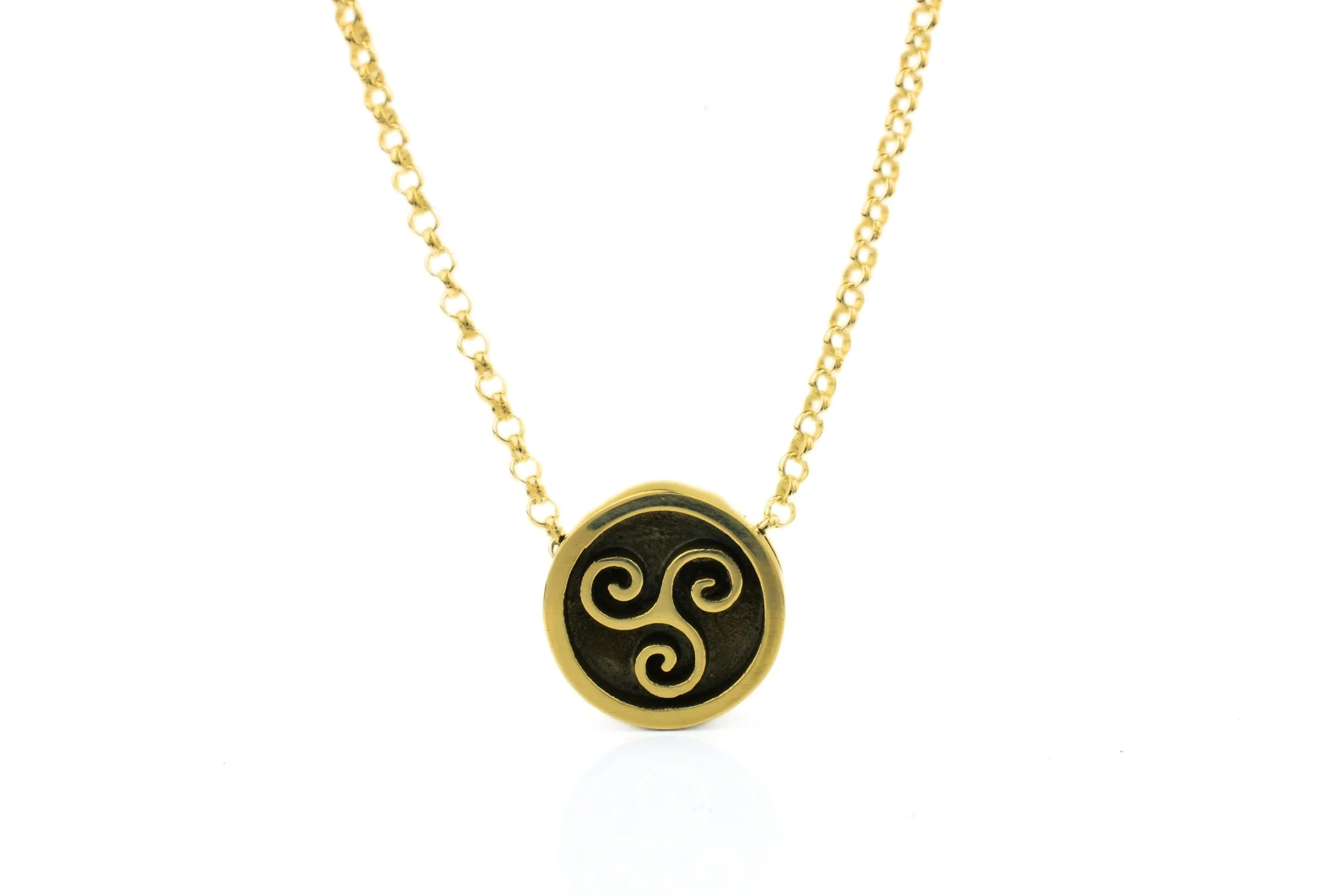 Triskele Pendant Gold