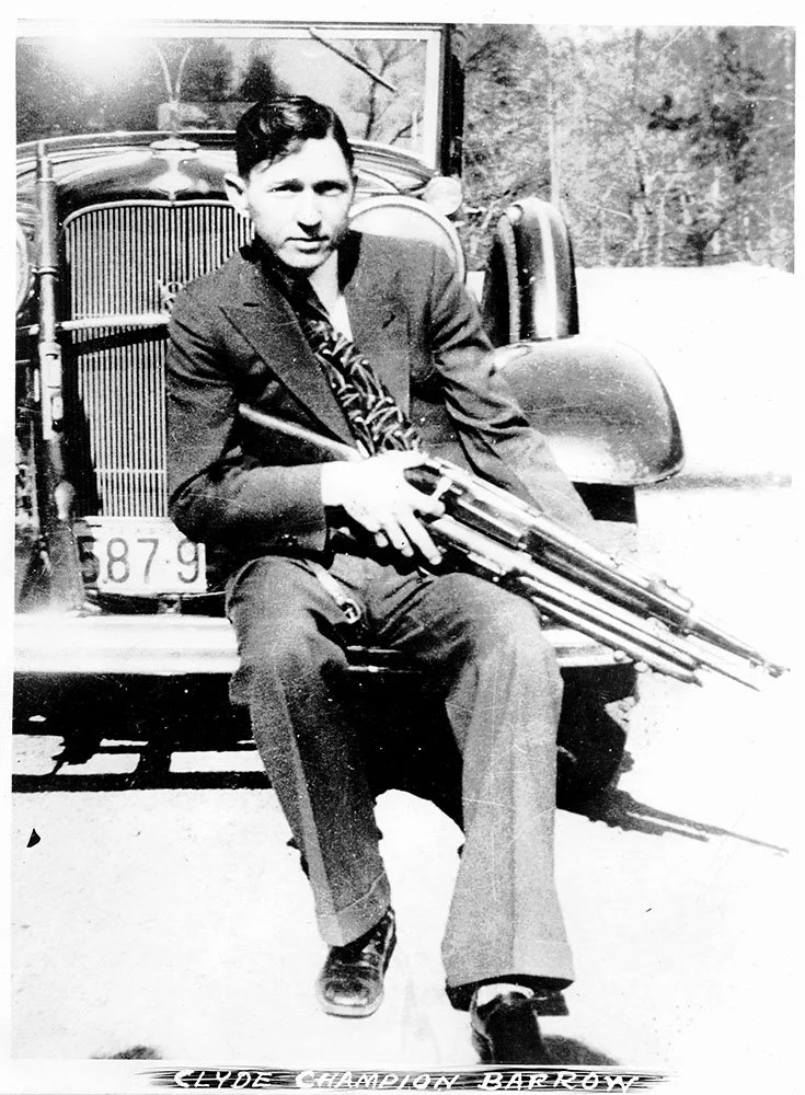 Bonnie and Clyde Dead in Car.jpg