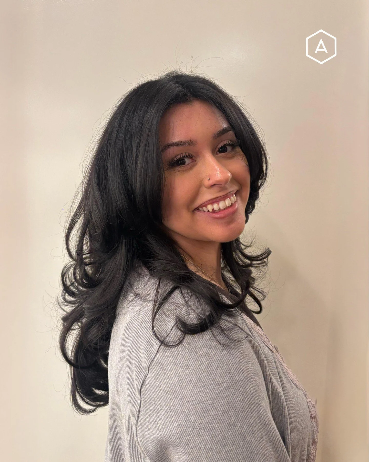 That smile says it all&mdash;when your hair makes you feel absolutely amazing ✨

Glossy, bouncy curls with beautiful movement and shine. This is what healthy, happy hair looks like.

Ready to feel this confident? Book your appointment today and let's