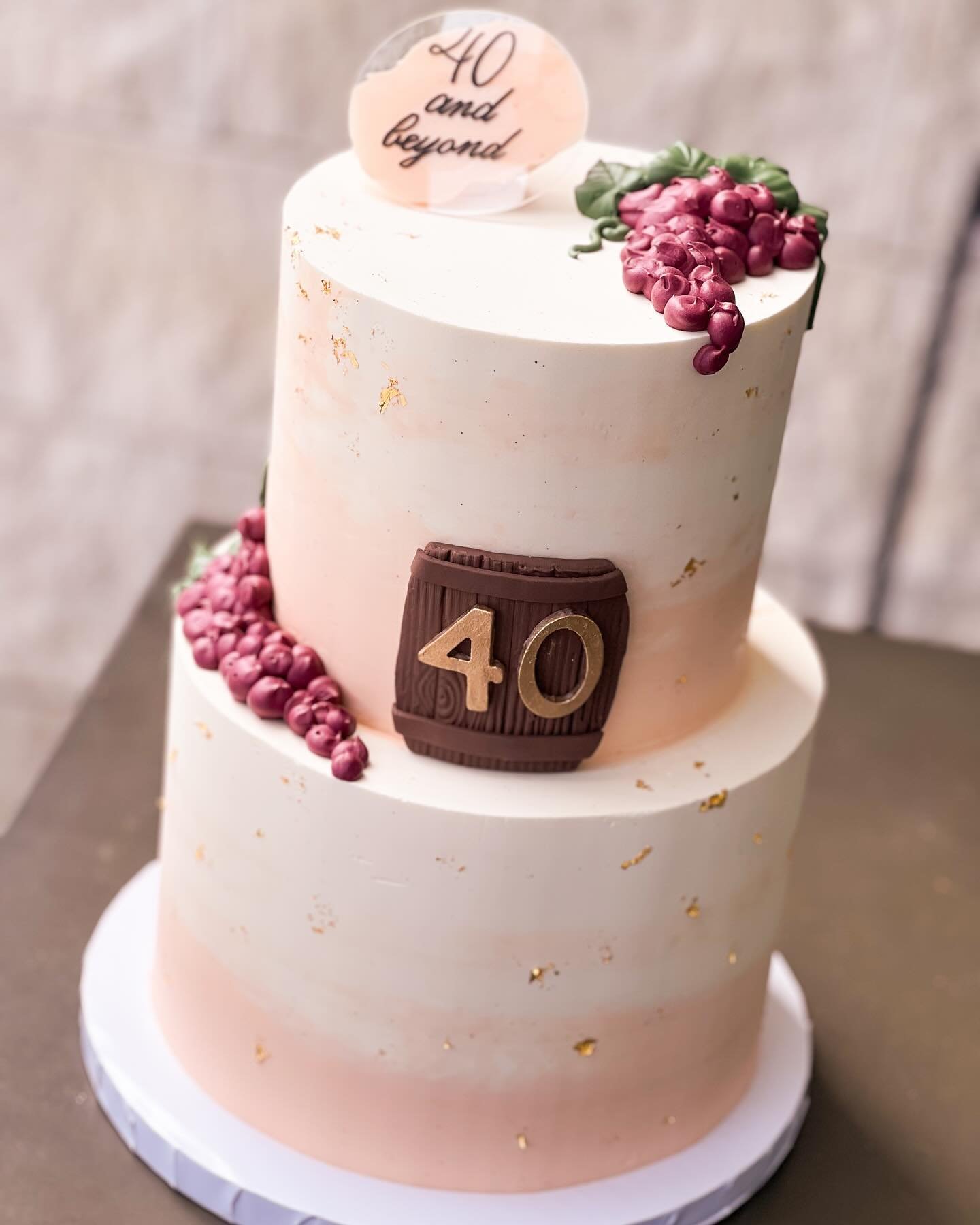 Cheers to 40 more years of pour decisions! 🍷 
.
.
.
#baking #dessert #cupcake #macarons #instagood #royalicing #cake #bakedgoods  #pastrychef #foodstyling #picoftheday #cutecake #ganache #thatsdarling #buttercream #bakery #justbaked #chef #dessertta