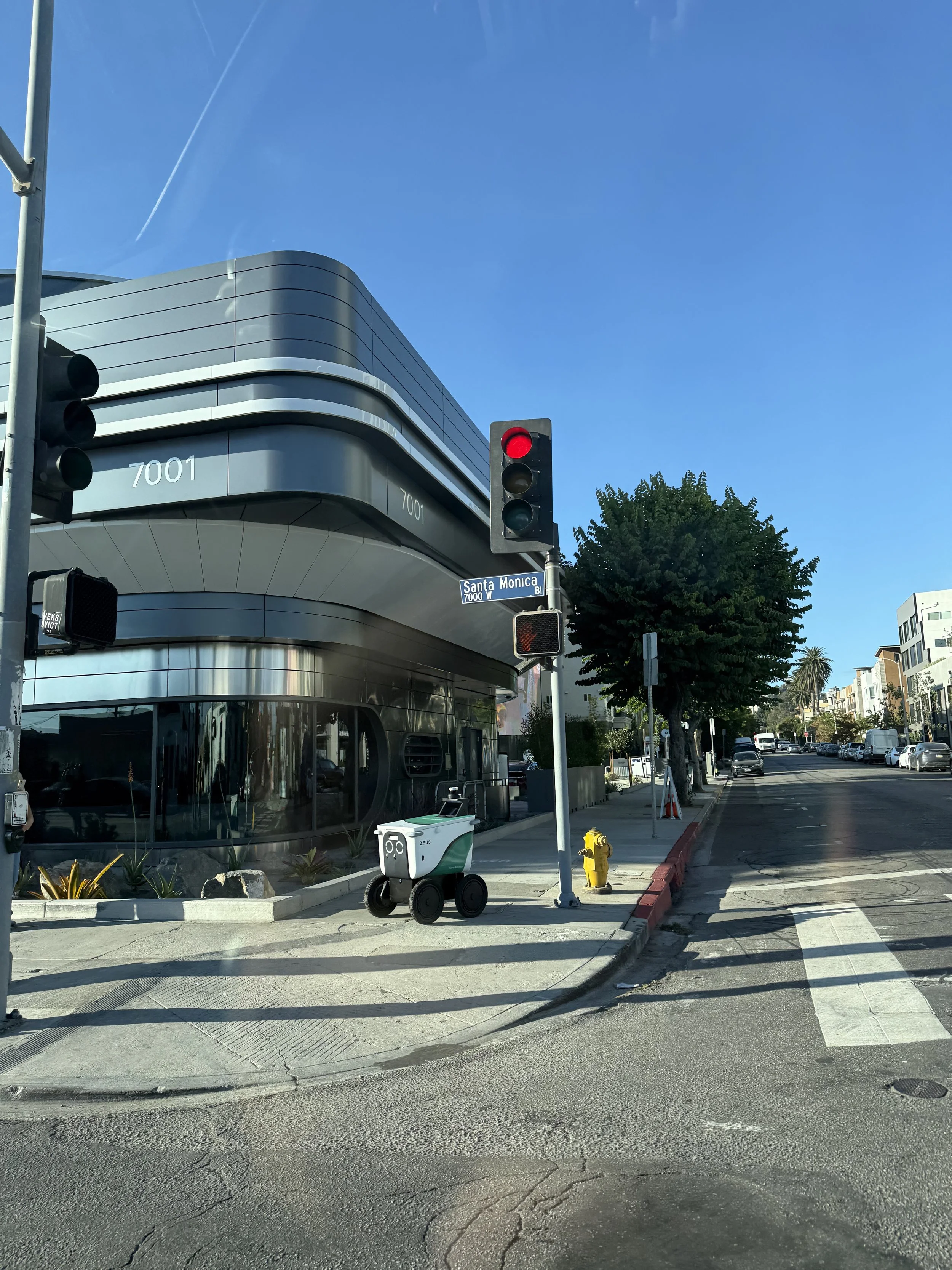 The Robots out side of the Tesla Diner.jpeg