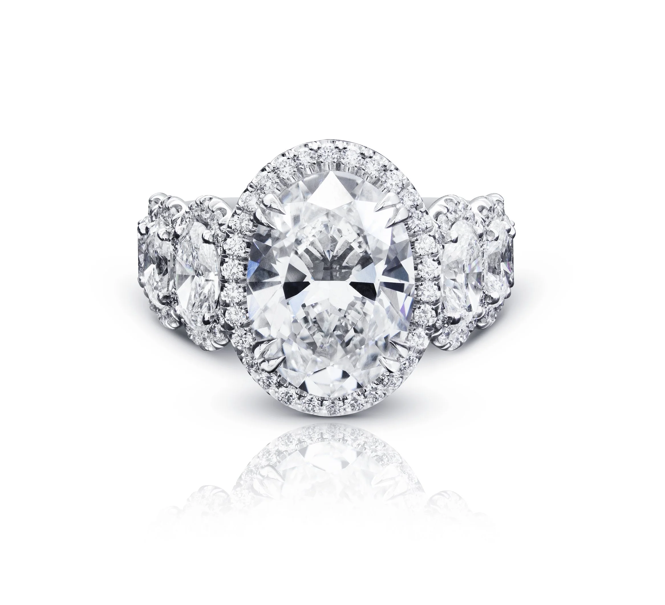 oval engagement ring.jpg