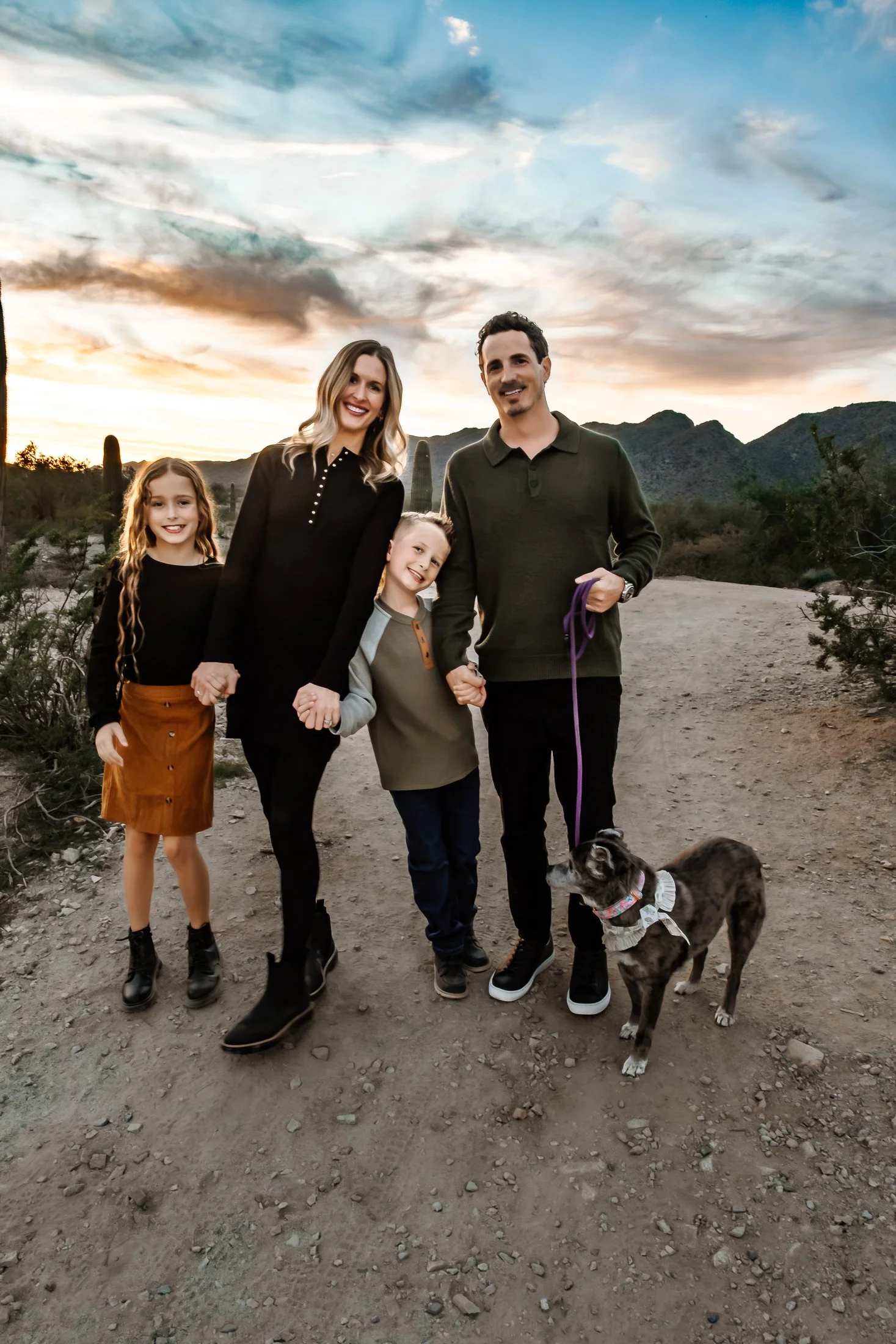 Warpaint-Trail-Ahwatukee-AZ-Sunset-Family-Photoshoot-17.jpg