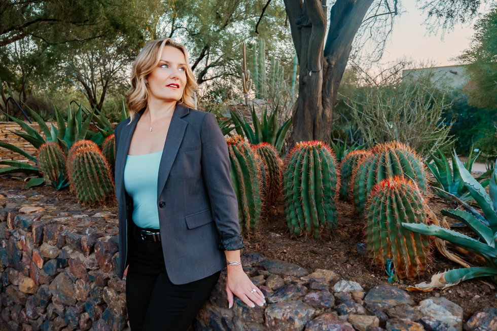 Desert-Botanical-Garden-Brand-Photoshoot-Phoenix-AZ (43 of 50).jpg