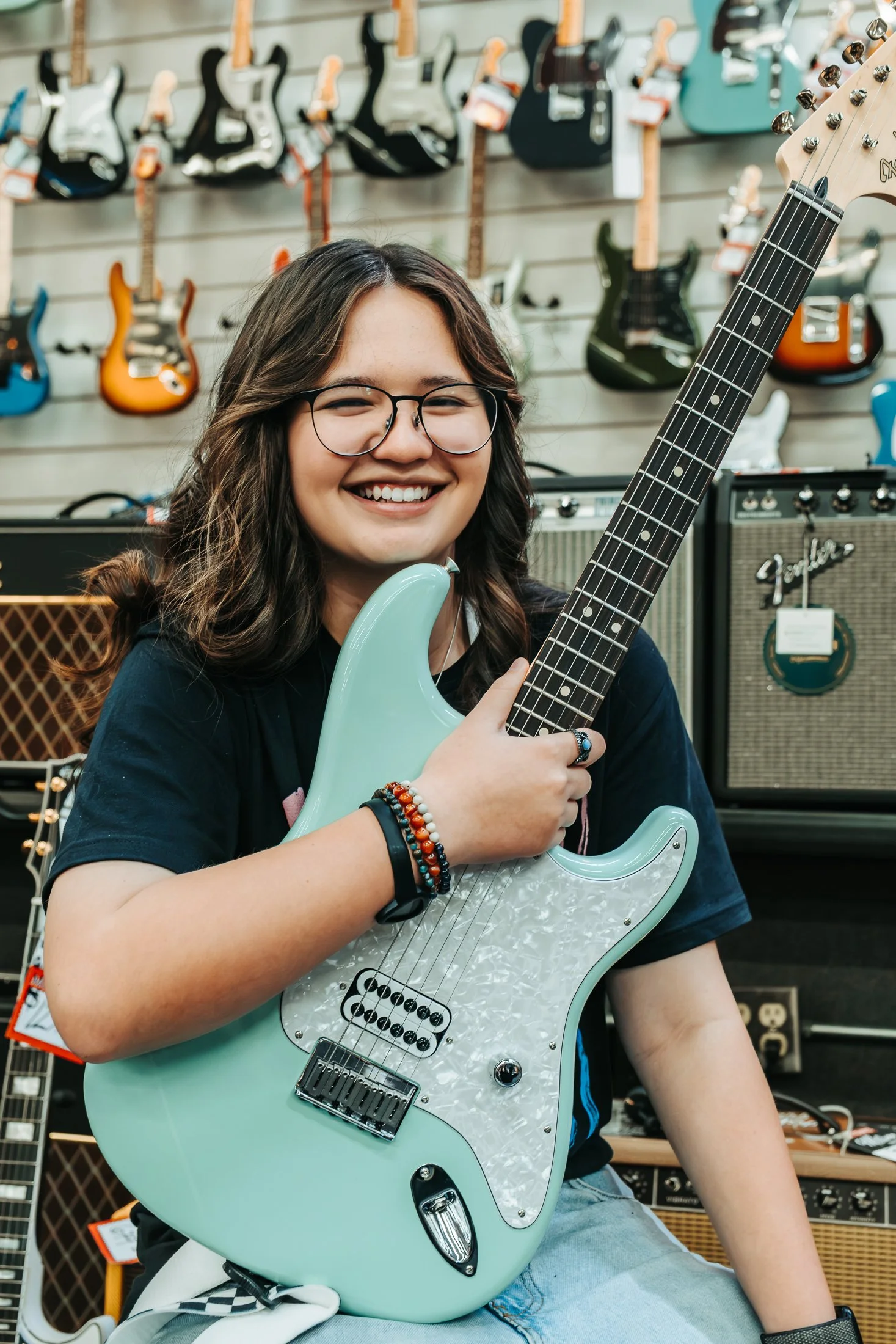 Milanos-Misc-Shop-Mesa-AZ-Senior-Photo-Shoot-16.jpg