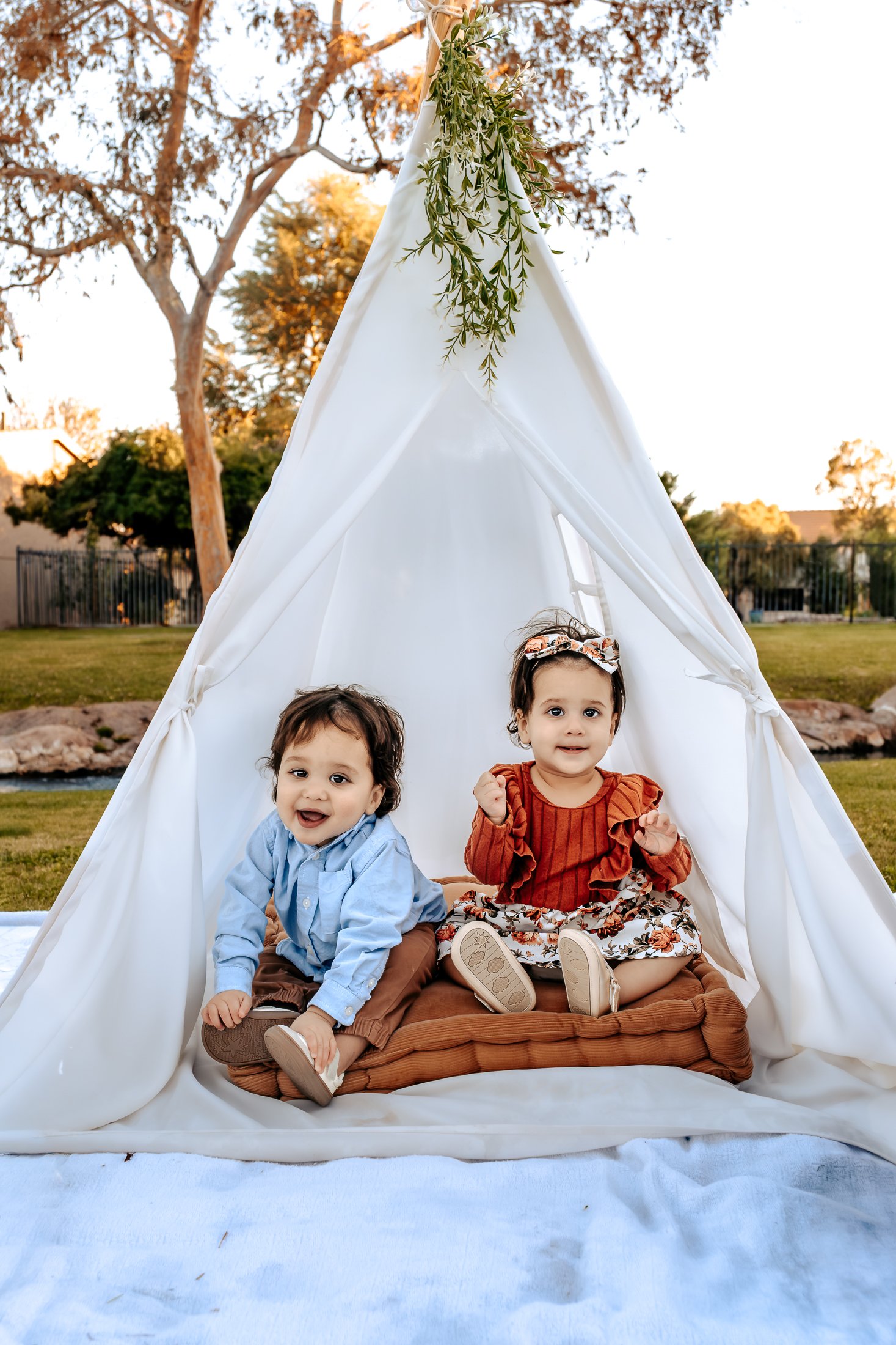 Sunset-Family-Photo-Shoot-The-Lakes-Tempe-Arizona-48.jpg