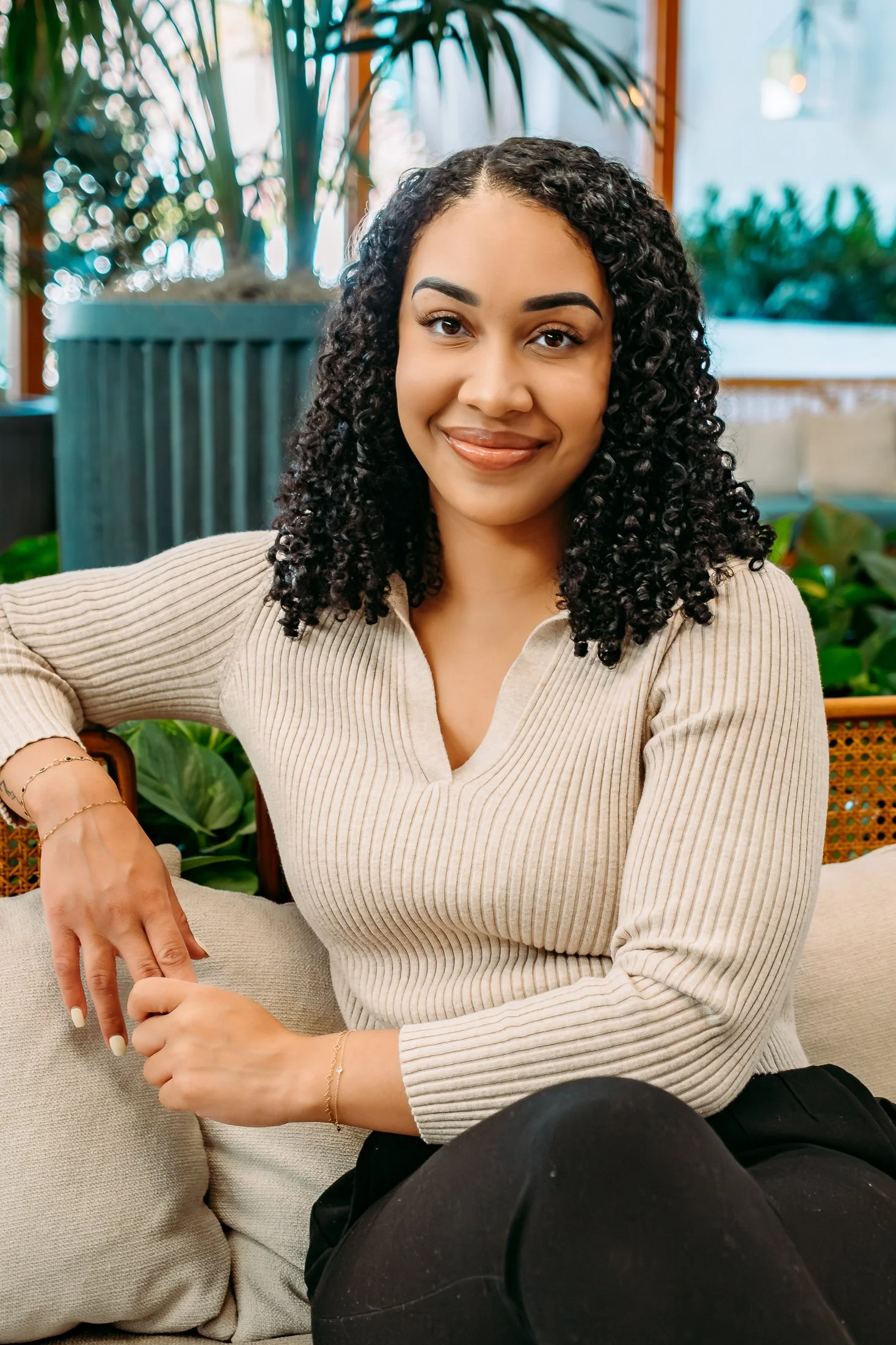 Tempe-AZ-Headshot-Phographer-Therapist-Counselor-Headshots-18.jpg