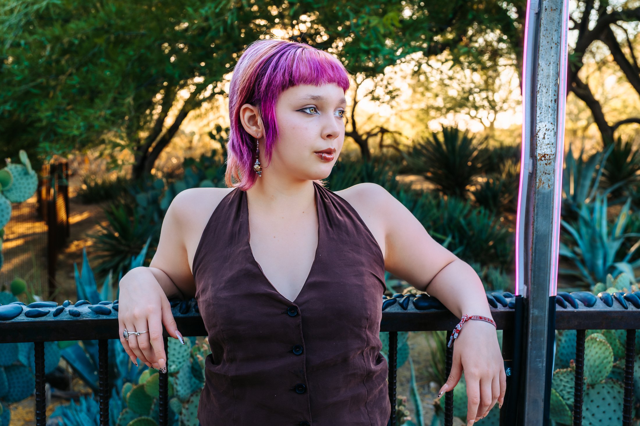 Desert-Botanical-Garden-Phoenix-AZ-Sunset-Senior-Photoshoot-10.jpg