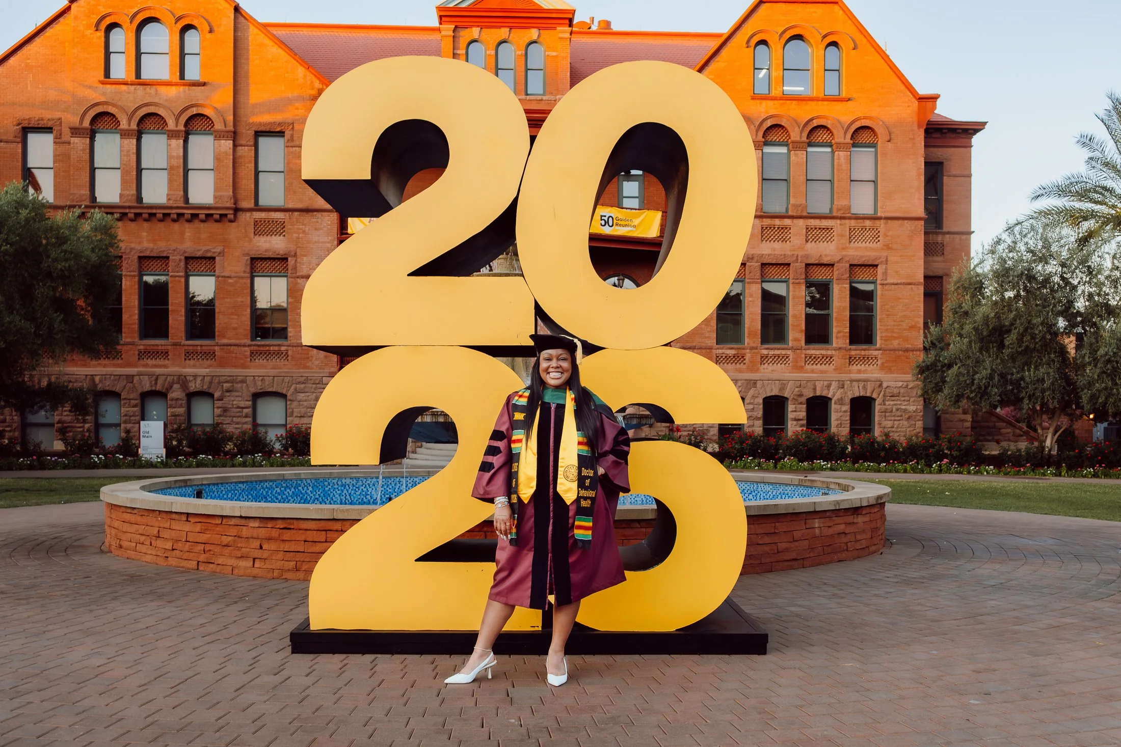 ASU-Sunrise-Graduate-Senior-Photo-Shoot-Tempe-AZ-5.jpg