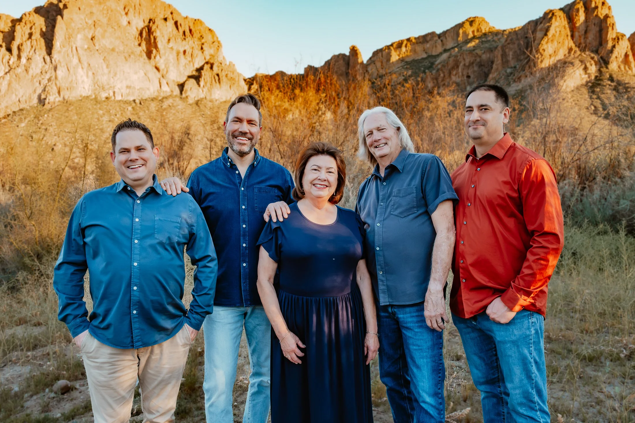 Salt-River-Mesa-AZ-Sunset-Extended-Family-Photo-Session-33.jpg