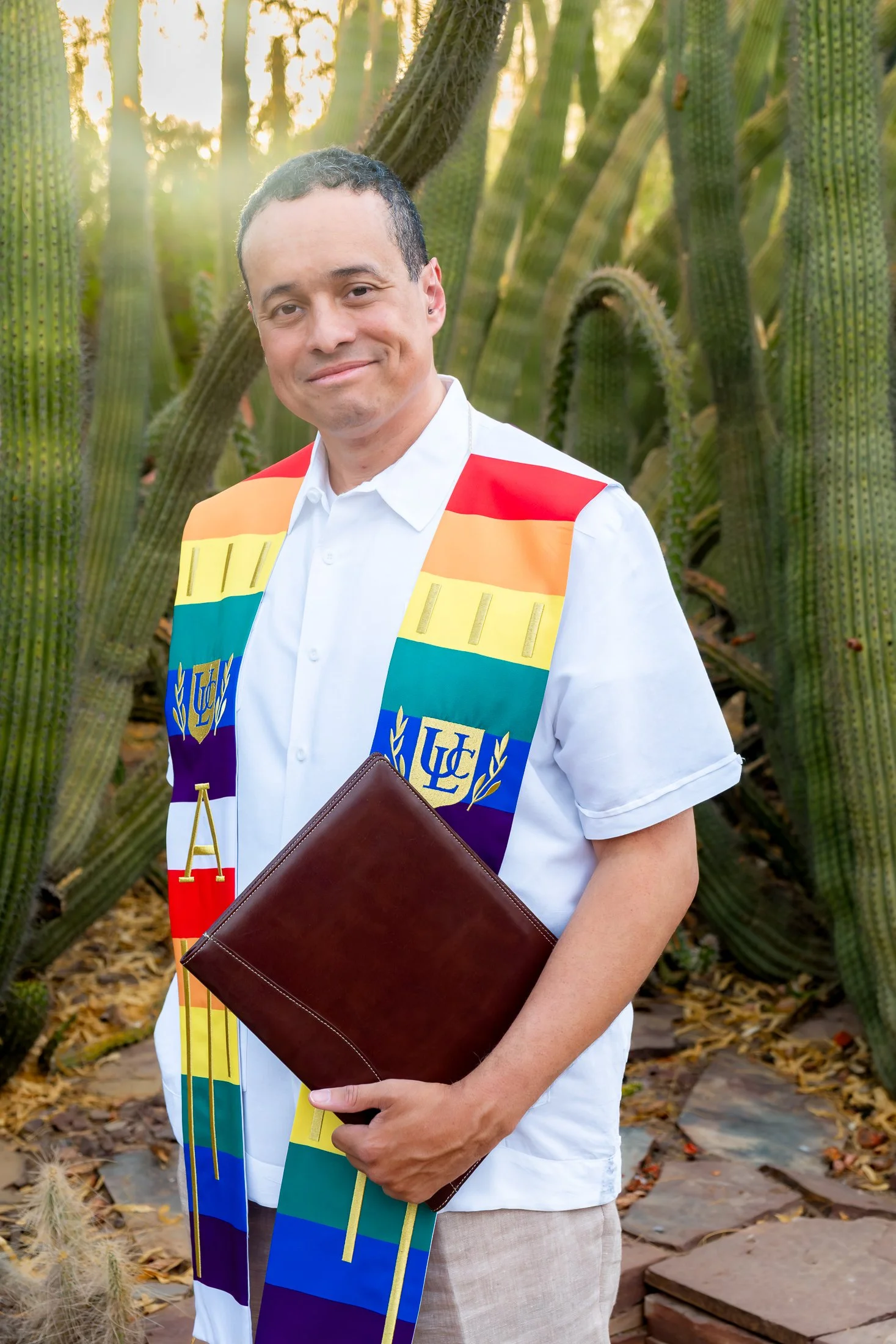 Desert-Botanical-Garden-Sunset-Branding-Photoshoot-8.jpg