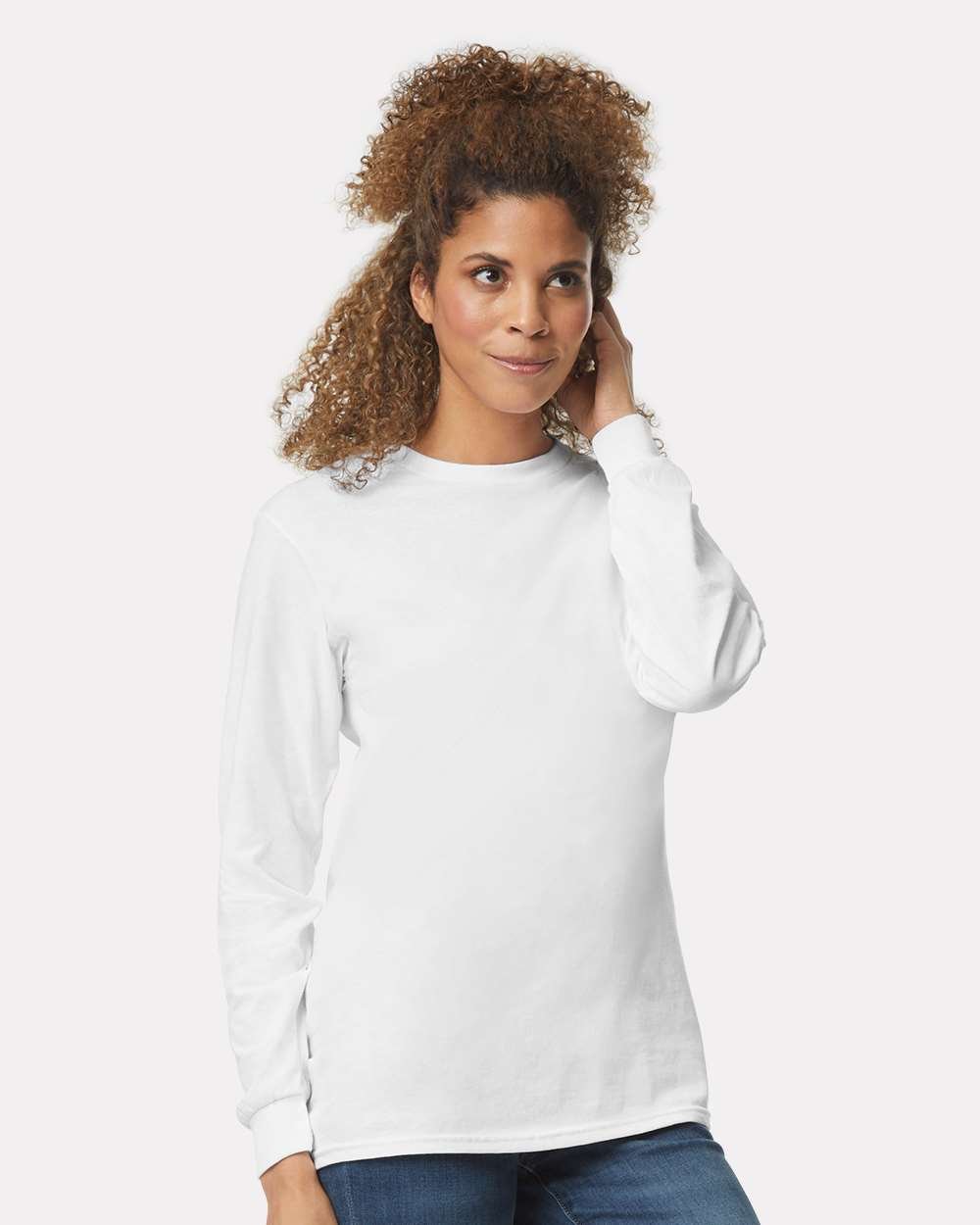 Gildan_2400_White_Front_High_Model.jpg