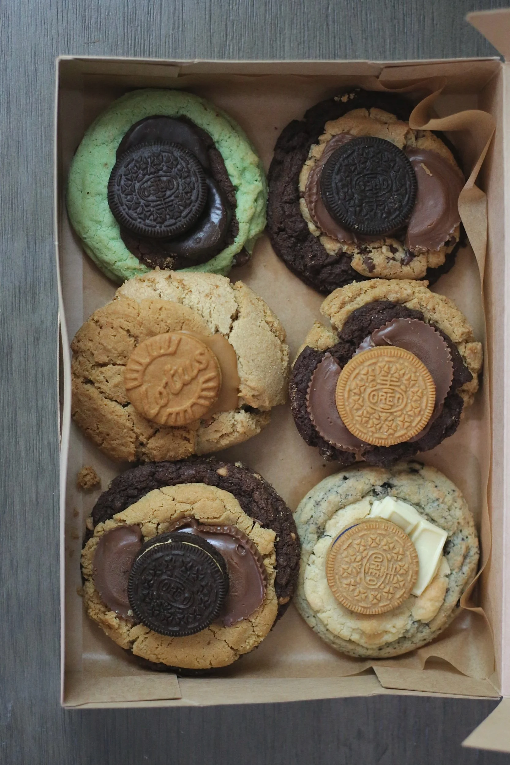 Slutty Summer, Cookie Box
