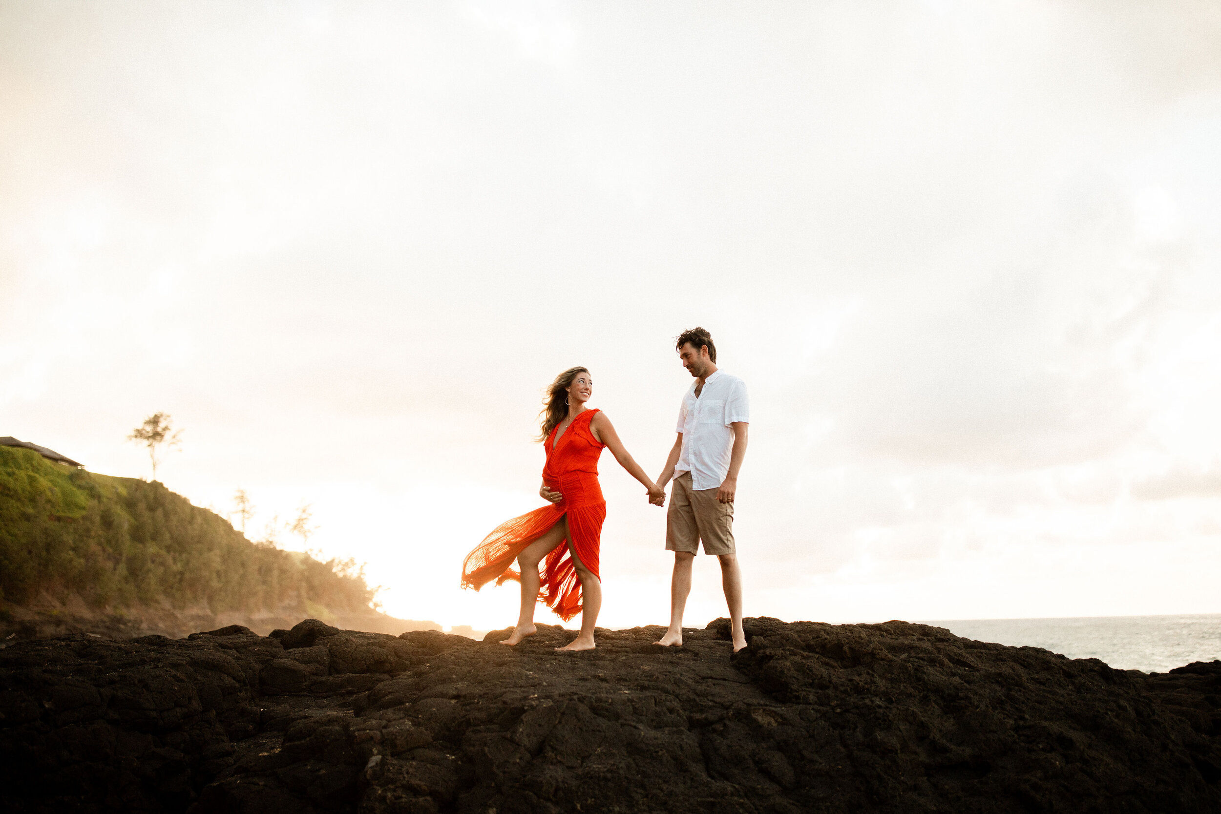 Sunset Beachy Boho Maternity Session on Kauai — Kauai Wedding Photography pic picture