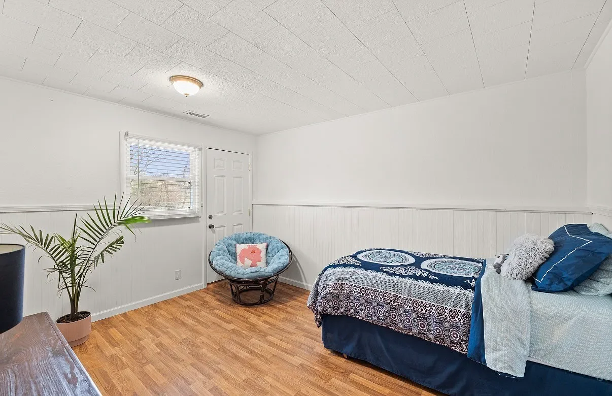 14 - Bedroom 4.webp