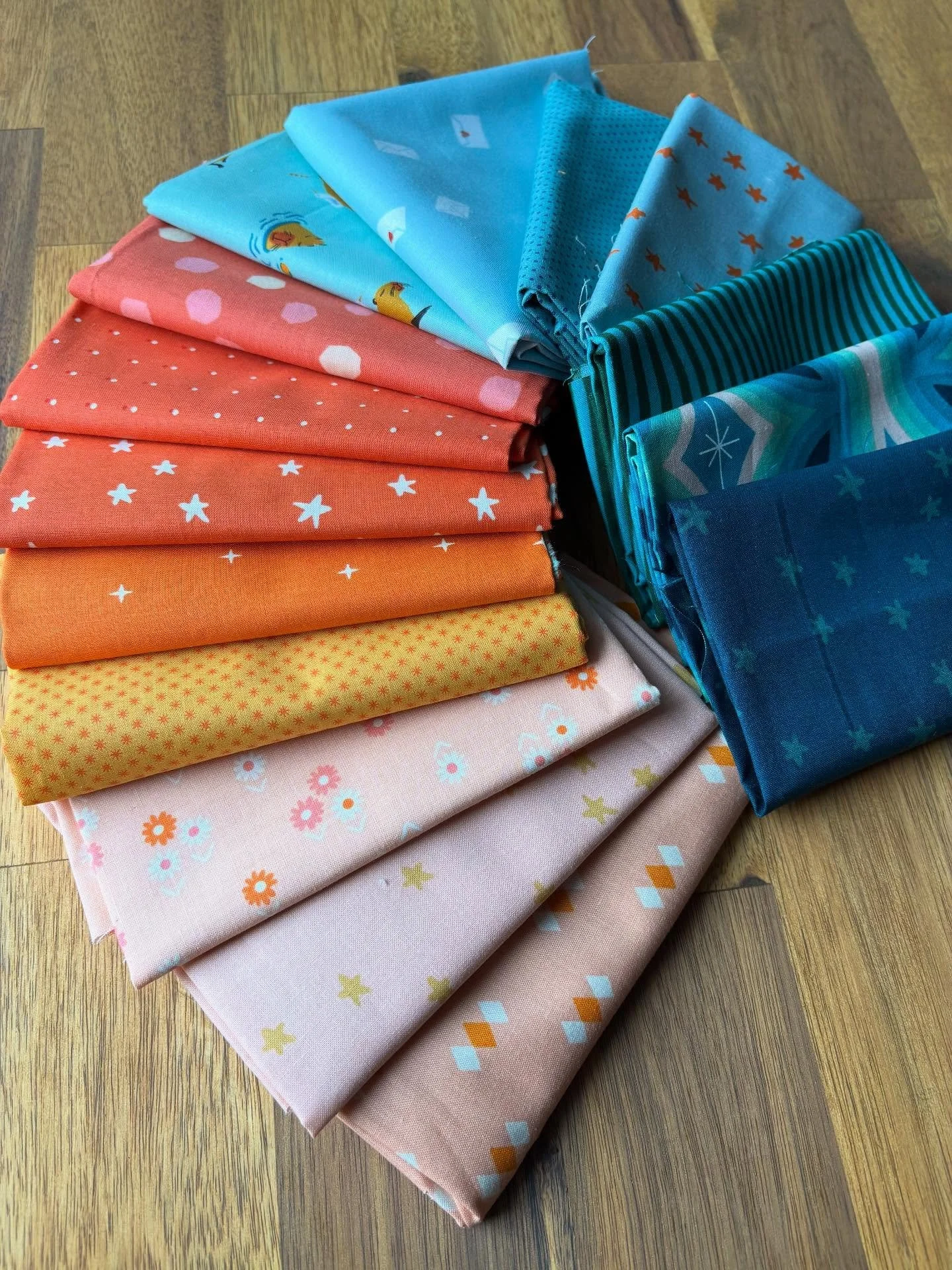 a morning field trip at the pumpkin patch and an afternoon of cutting fabric for my next pattern, go and make releasing later this fall!