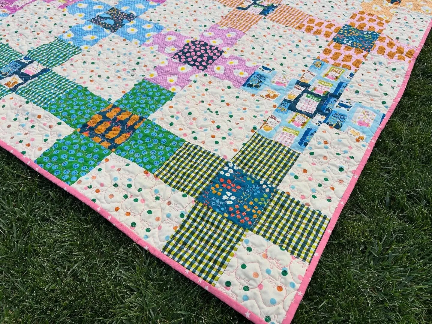 layer cake nine patch quilt pattern using @kmelkight @rubystarsociety egg and friends fabric.