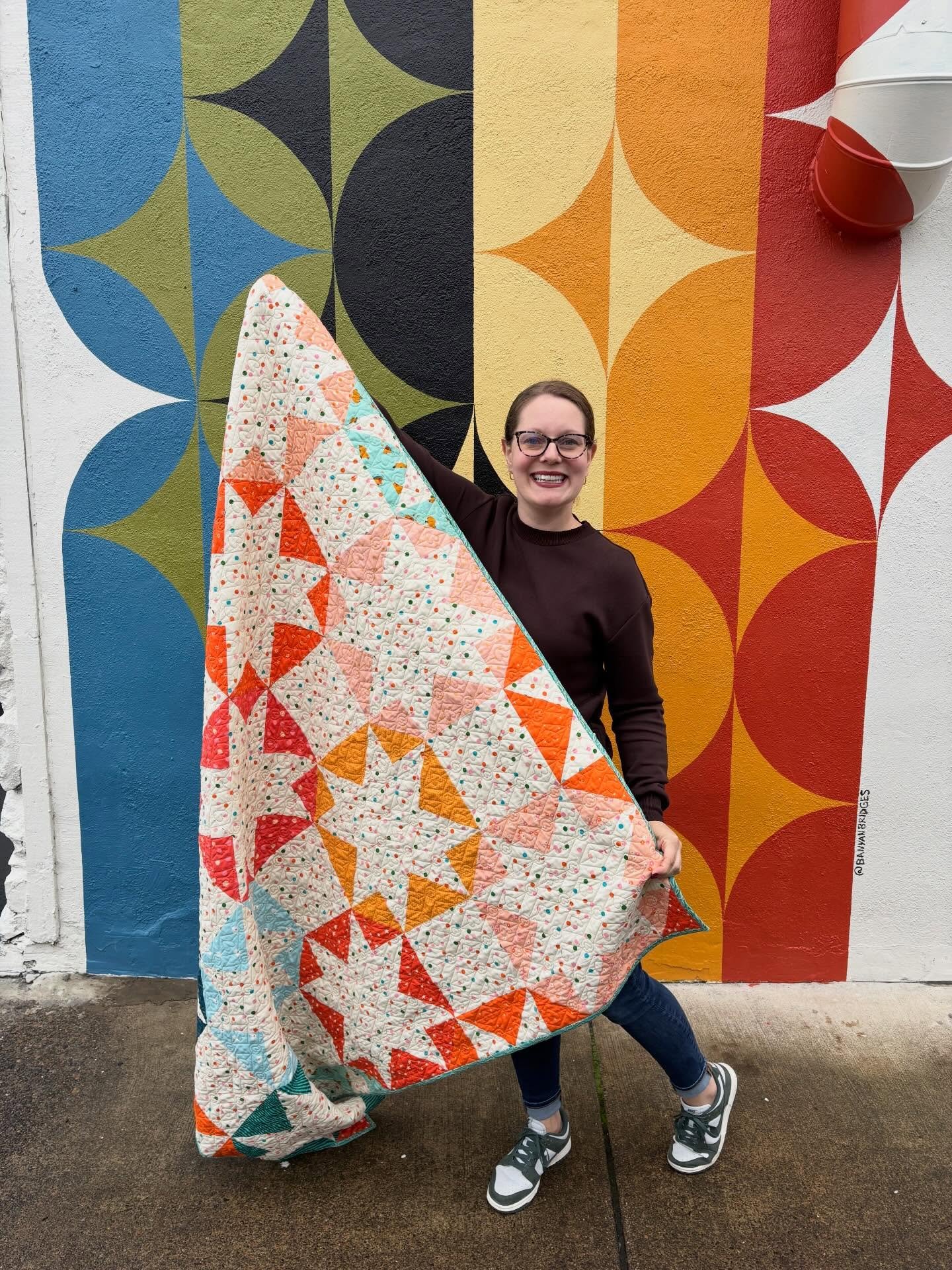 a beautiful new quilt pattern &mdash; go and make🧡🩵. 

Hi, I&rsquo;m Allison the quilt pattern designer behind these fun patterns. A mama to 5 kiddos &mdash; 5 and under (two sets of twins with a singleton in the middle). 

A few of my favorites:
-
