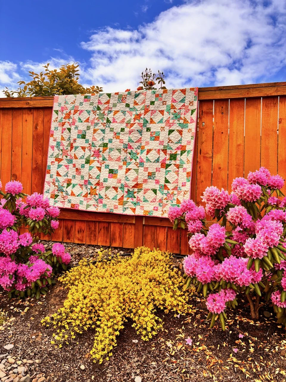 Shine So Bright Quilt Pattern by Allison Ramsing - Ruby Star Soceity Trinketry - Ruby Star Society 1-800 Notion - Fat Quarter Pattern - 6 Fat Quarter Pattern - 9 Fat Quarter Pattern - 12 Fat Quarter Pattern - 16 Fat Quarter Pattern - Sawtooth Star