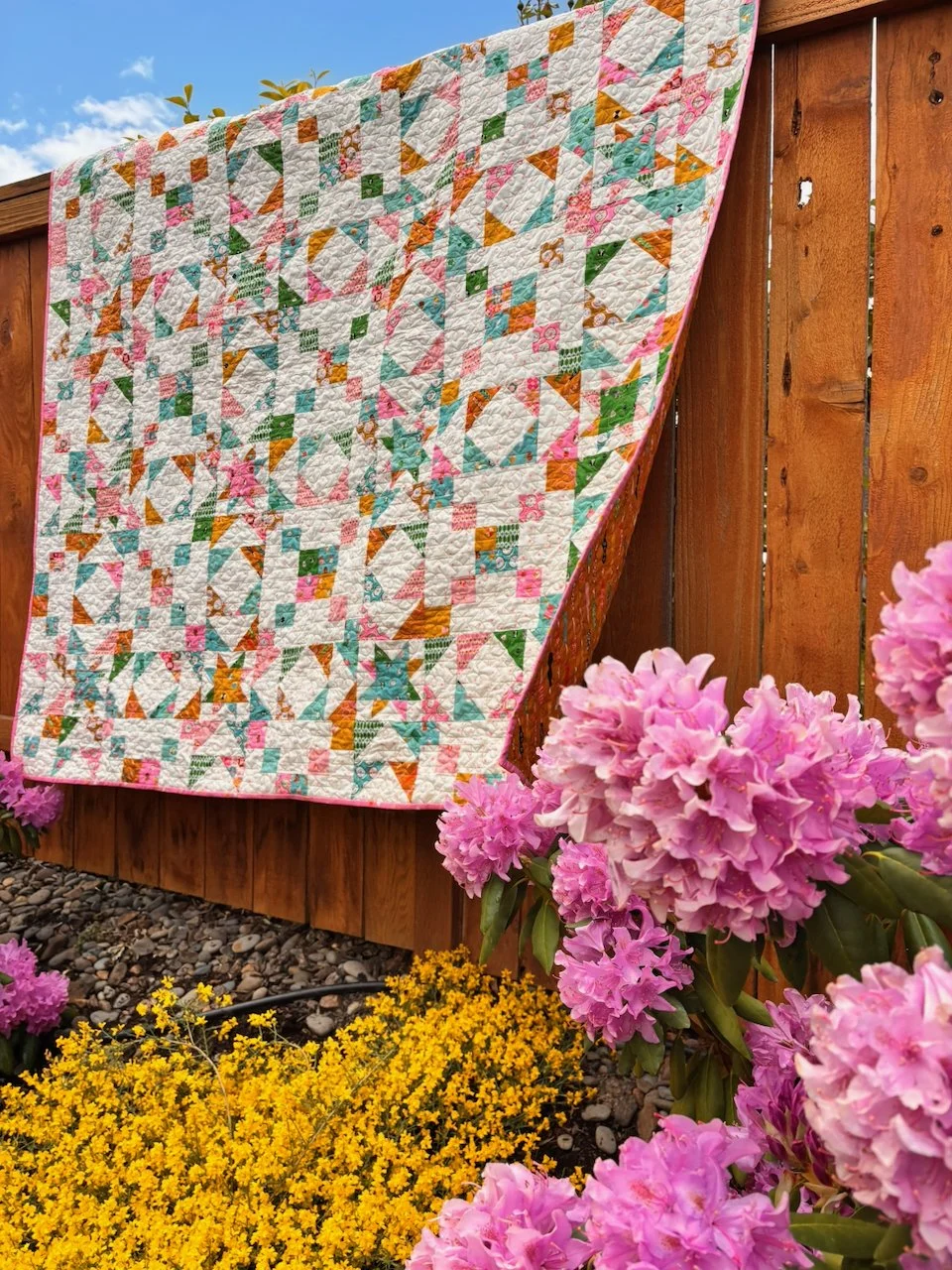 Shine So Bright Quilt Pattern by Allison Ramsing - Ruby Star Soceity Trinketry - Ruby Star Society 1-800 Notion - Fat Quarter Pattern - 6 Fat Quarter Pattern - 9 Fat Quarter Pattern - 12 Fat Quarter Pattern - 16 Fat Quarter Pattern - Sawtooth Star
