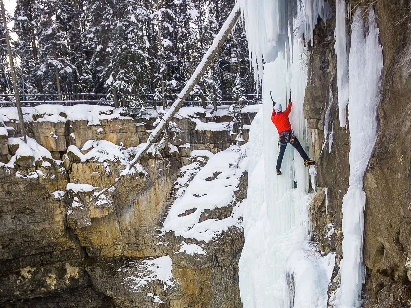 Paramount-Guides, Ice-Climbing, Canadian-Rockies