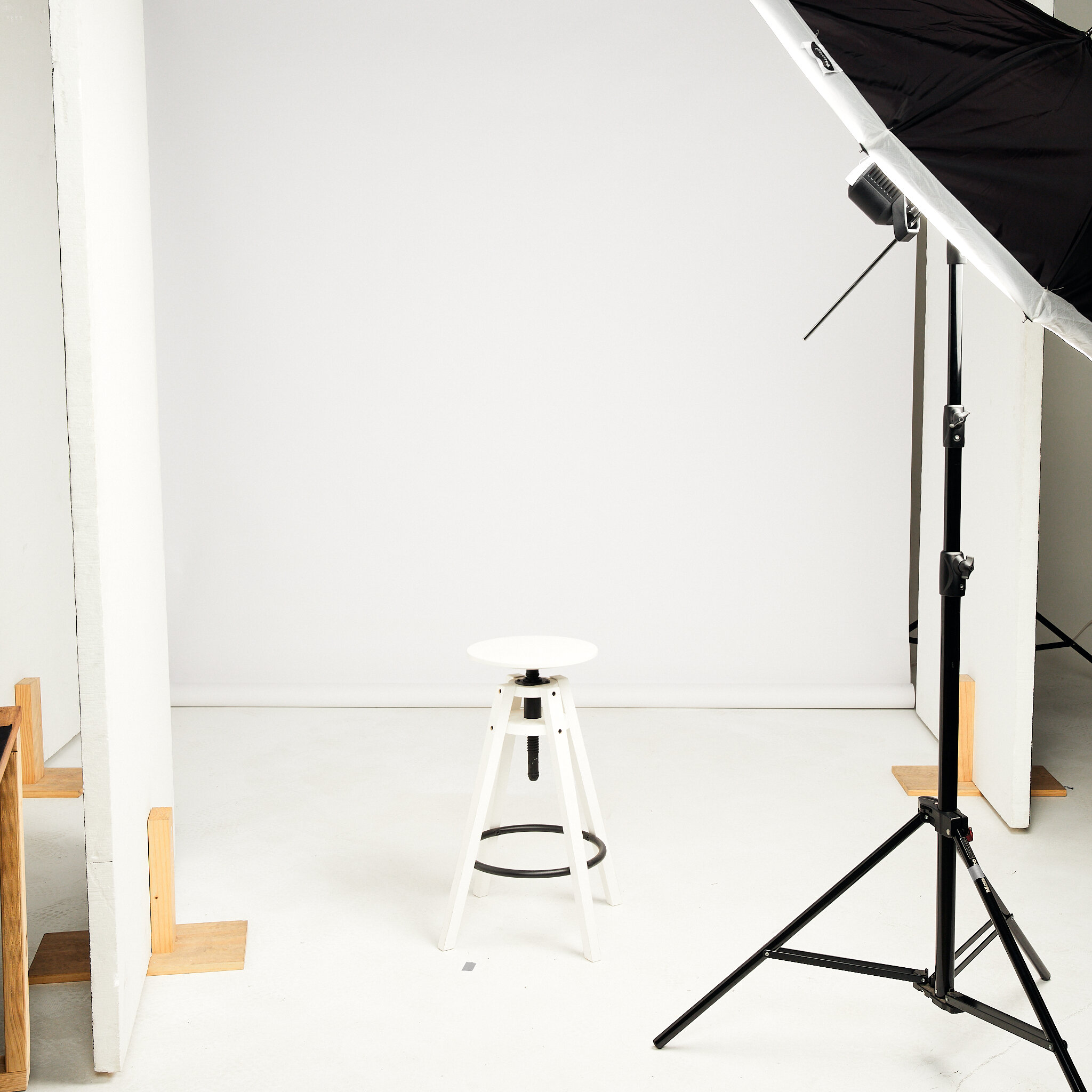 Our studio setup is a space where you will feel comfortable having your best headshot taken! 😁
