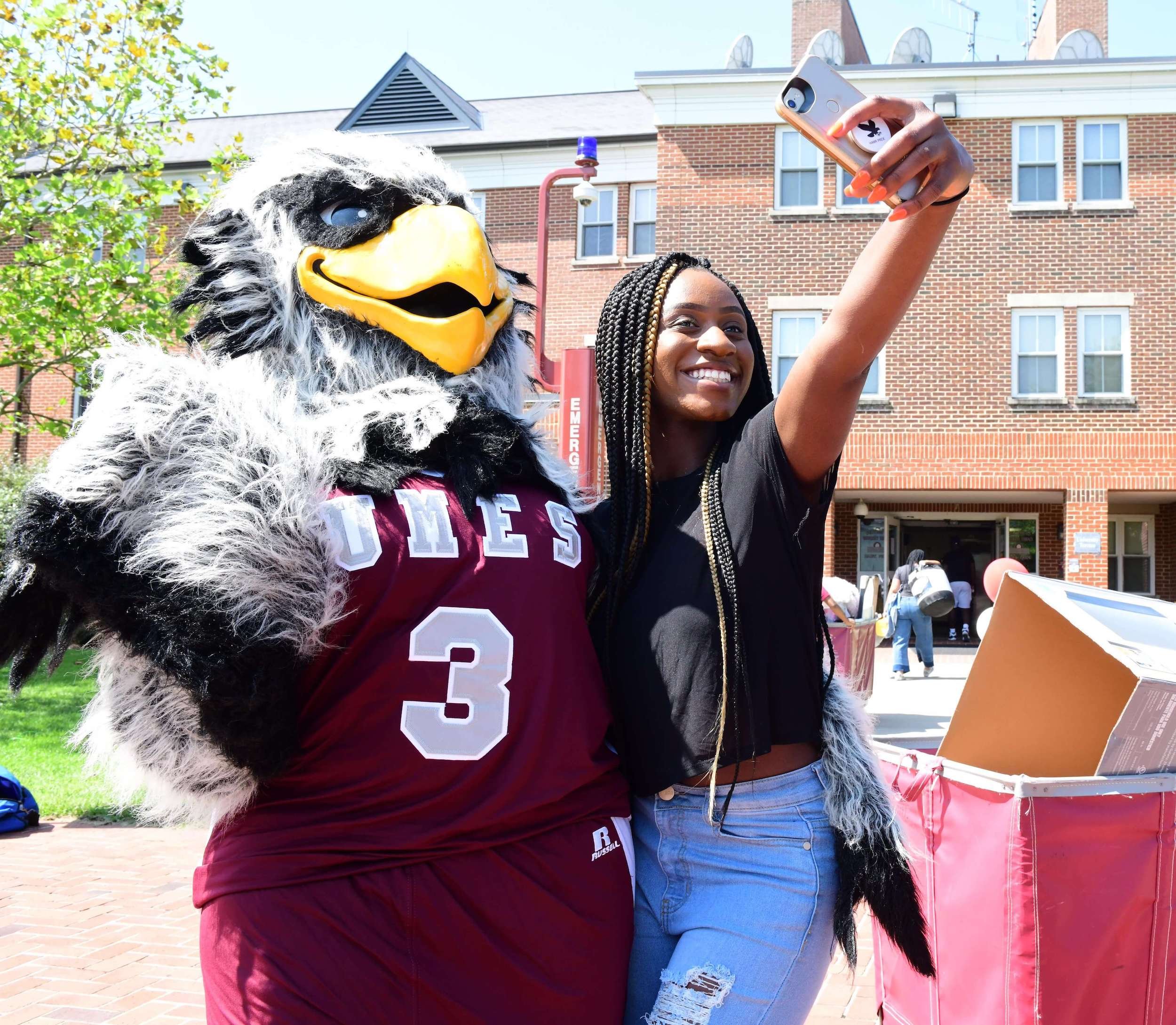 &lt;b&gt;University of Maryland Eastern Shore&lt;/b&gt;&lt;strong&gt;Branding a Top HBCU&lt;/strong&gt;&lt;i&gt;LEARN MORE&lt;/i&gt;