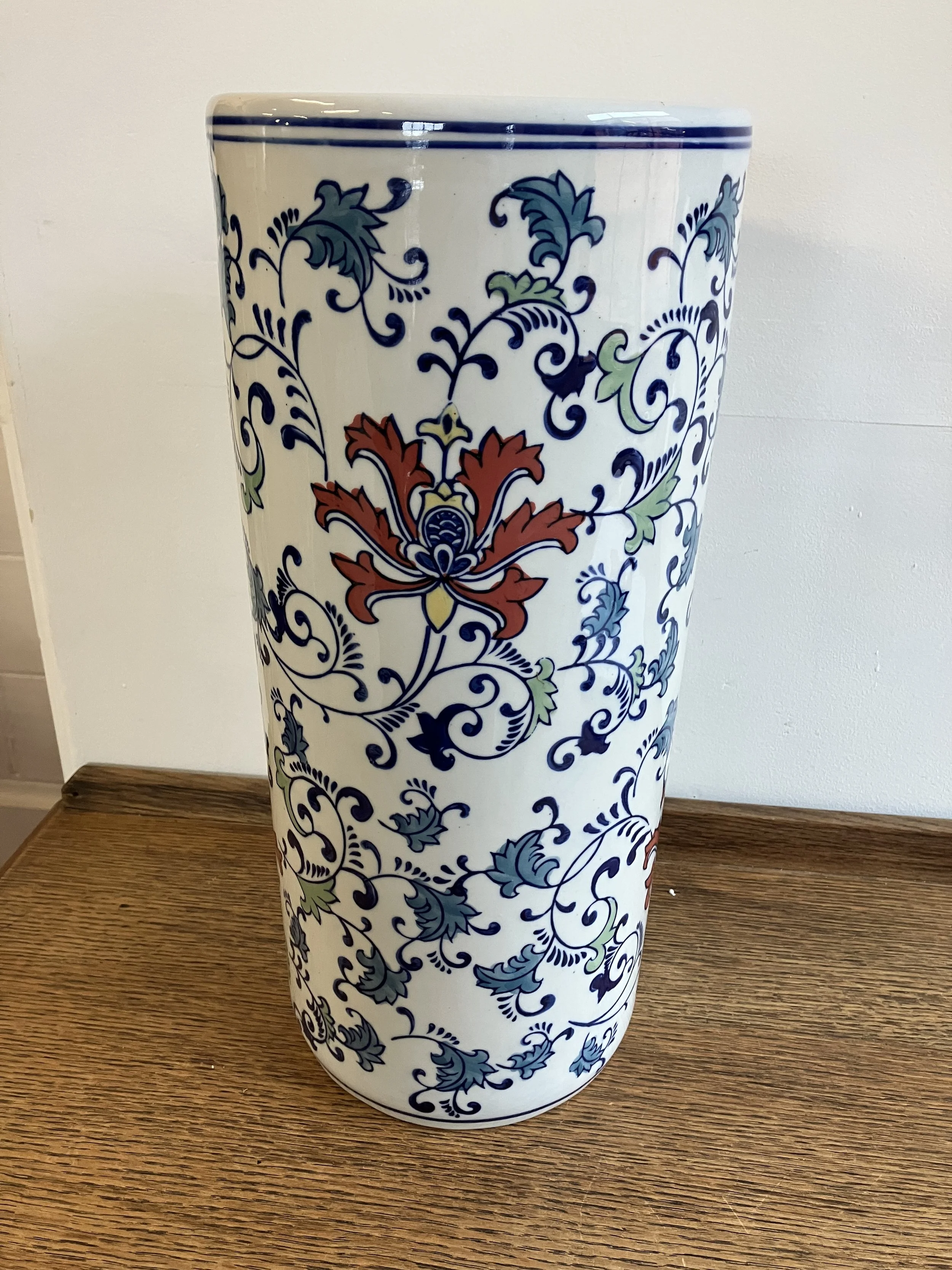 Large Round Ceramic Umbrella Stand with Scroll and Flower Pattern