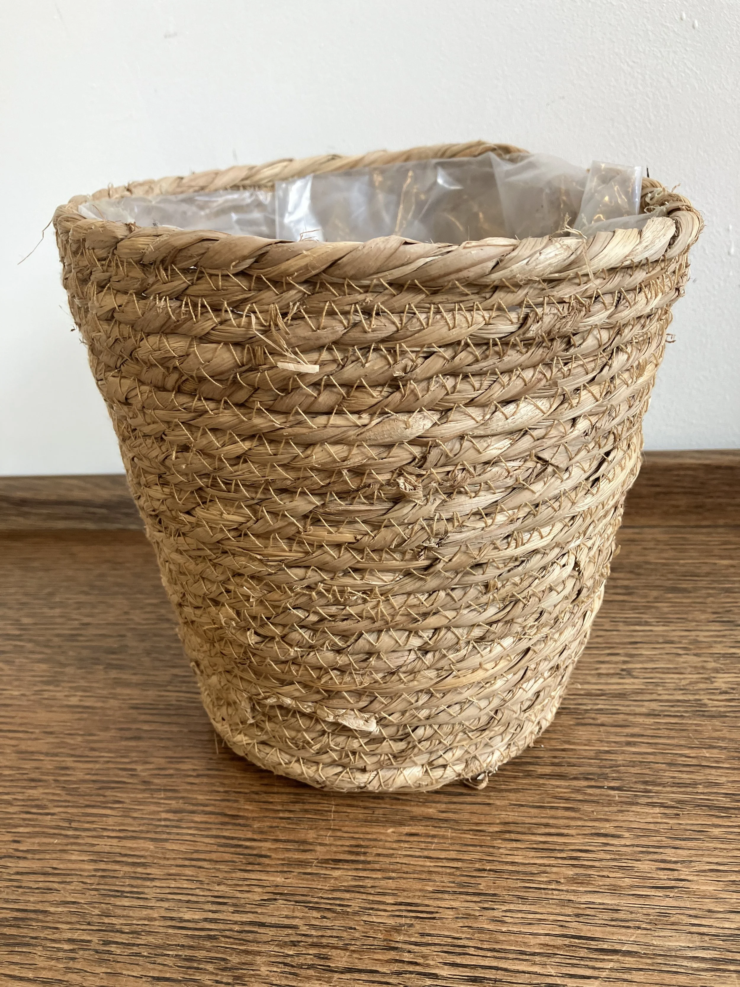Small Round Woven Raffia Basket with Plastic Liner