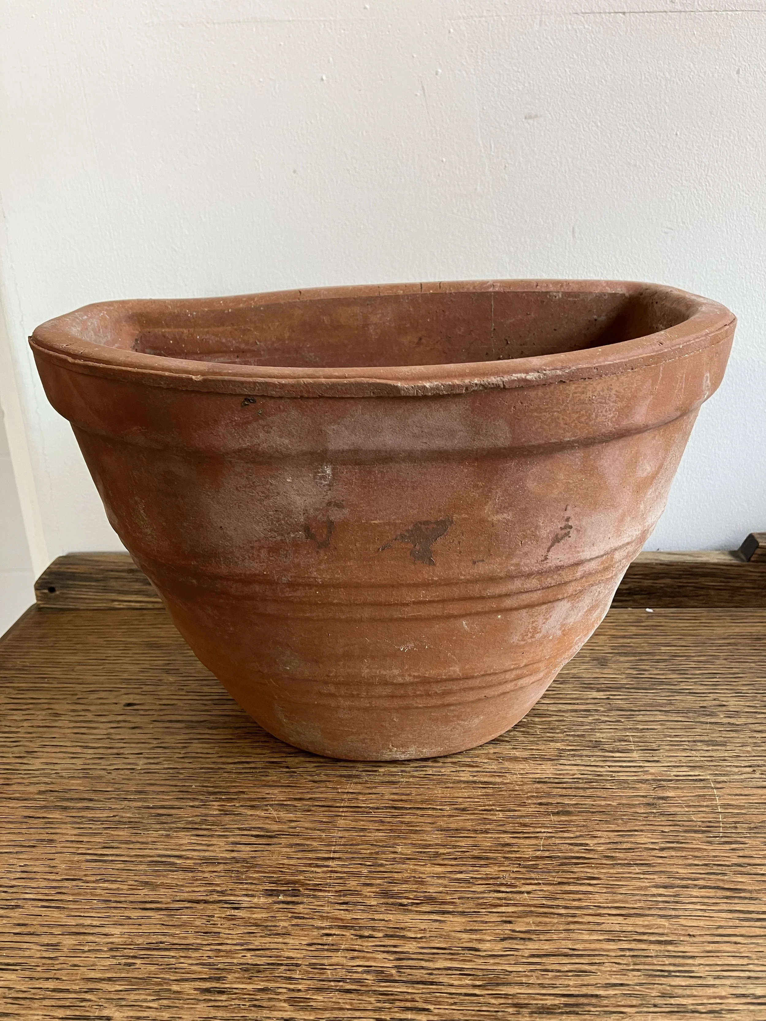 Half Moon Wall Mounted Terracotta Planter