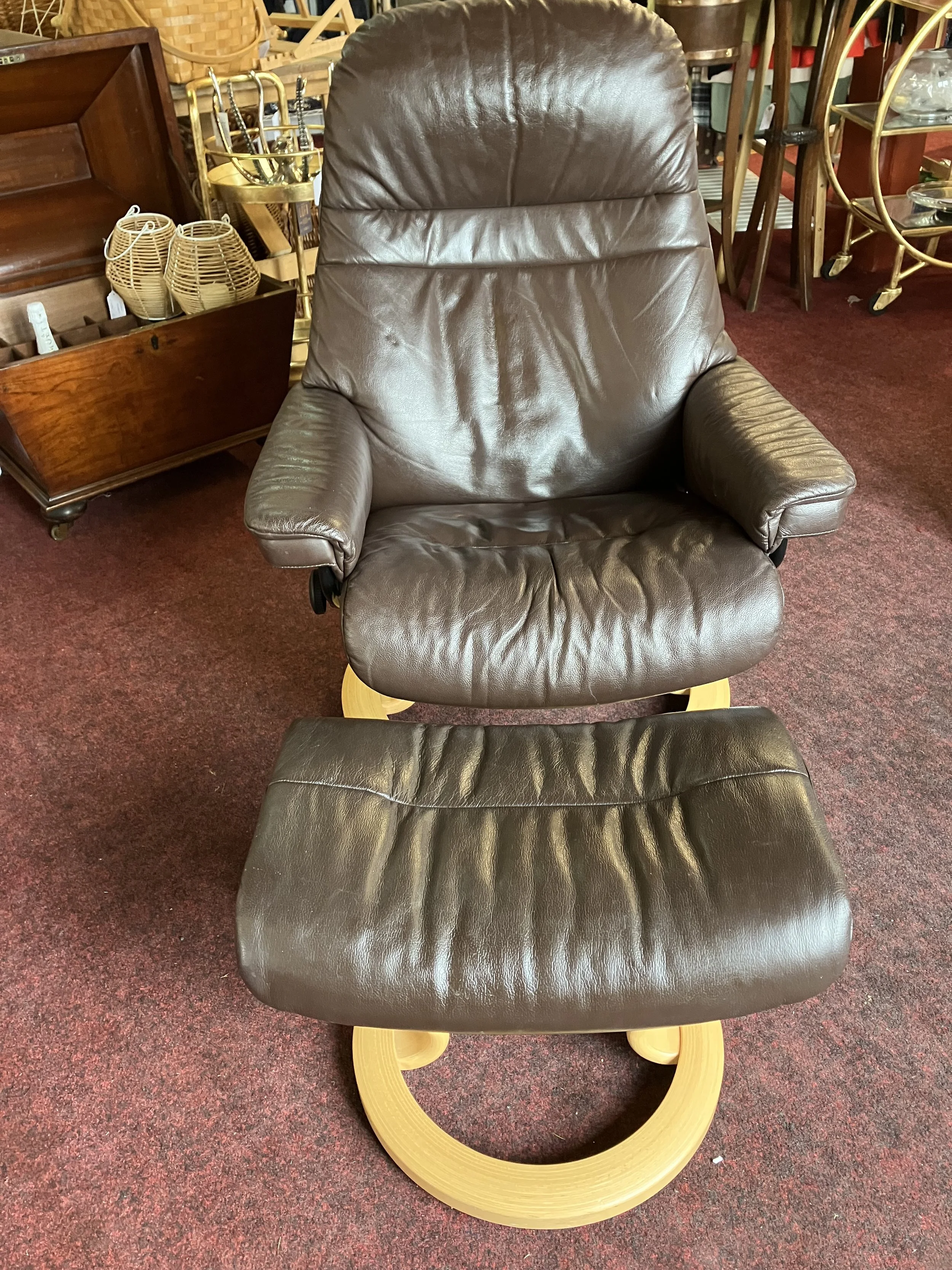 Ekorness Sressless Mid Century Ladies Brown Leather Recliner Chair and Footstool