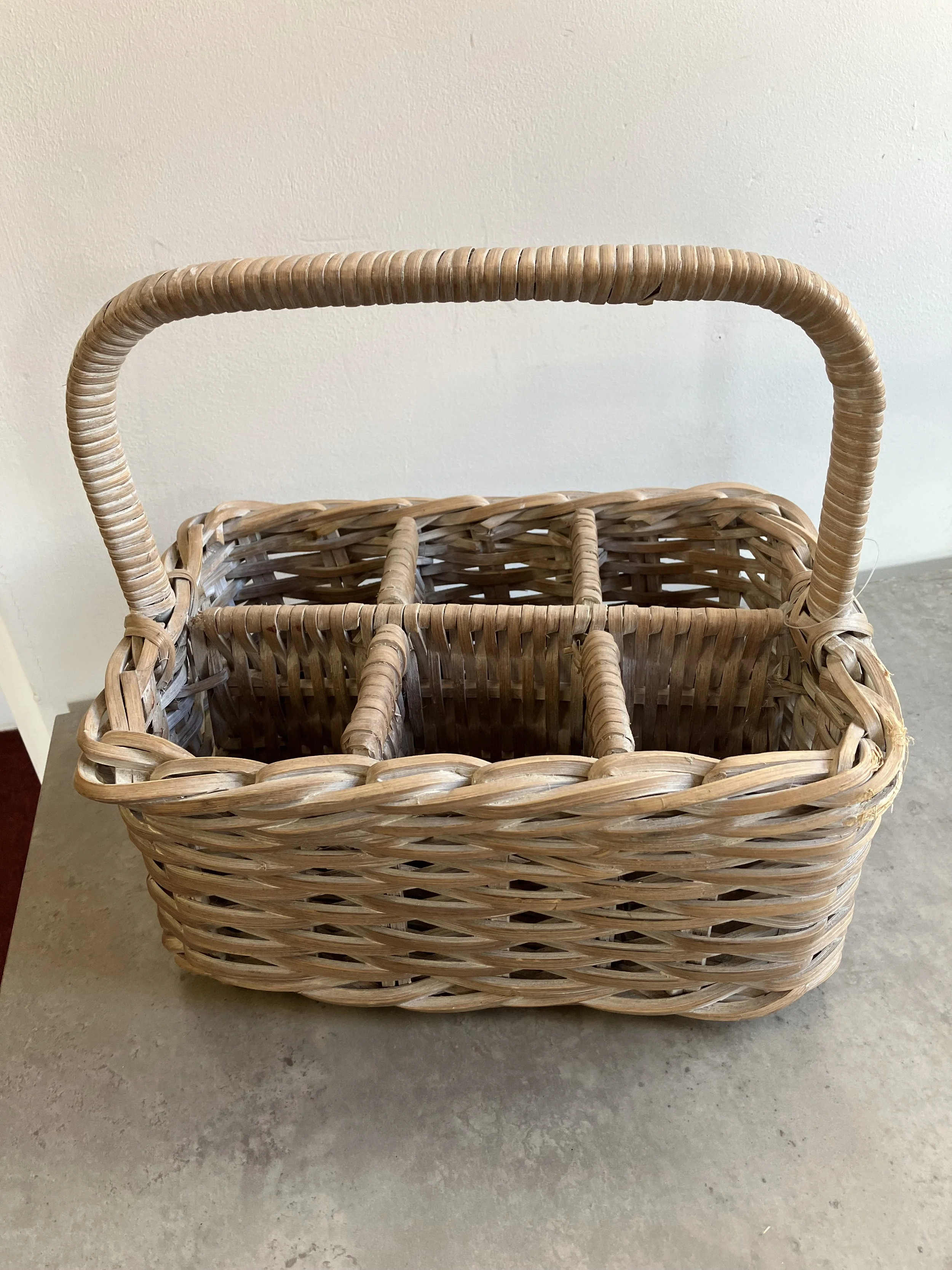 Beige and White Washed Wicker Bottle Holder with Handle