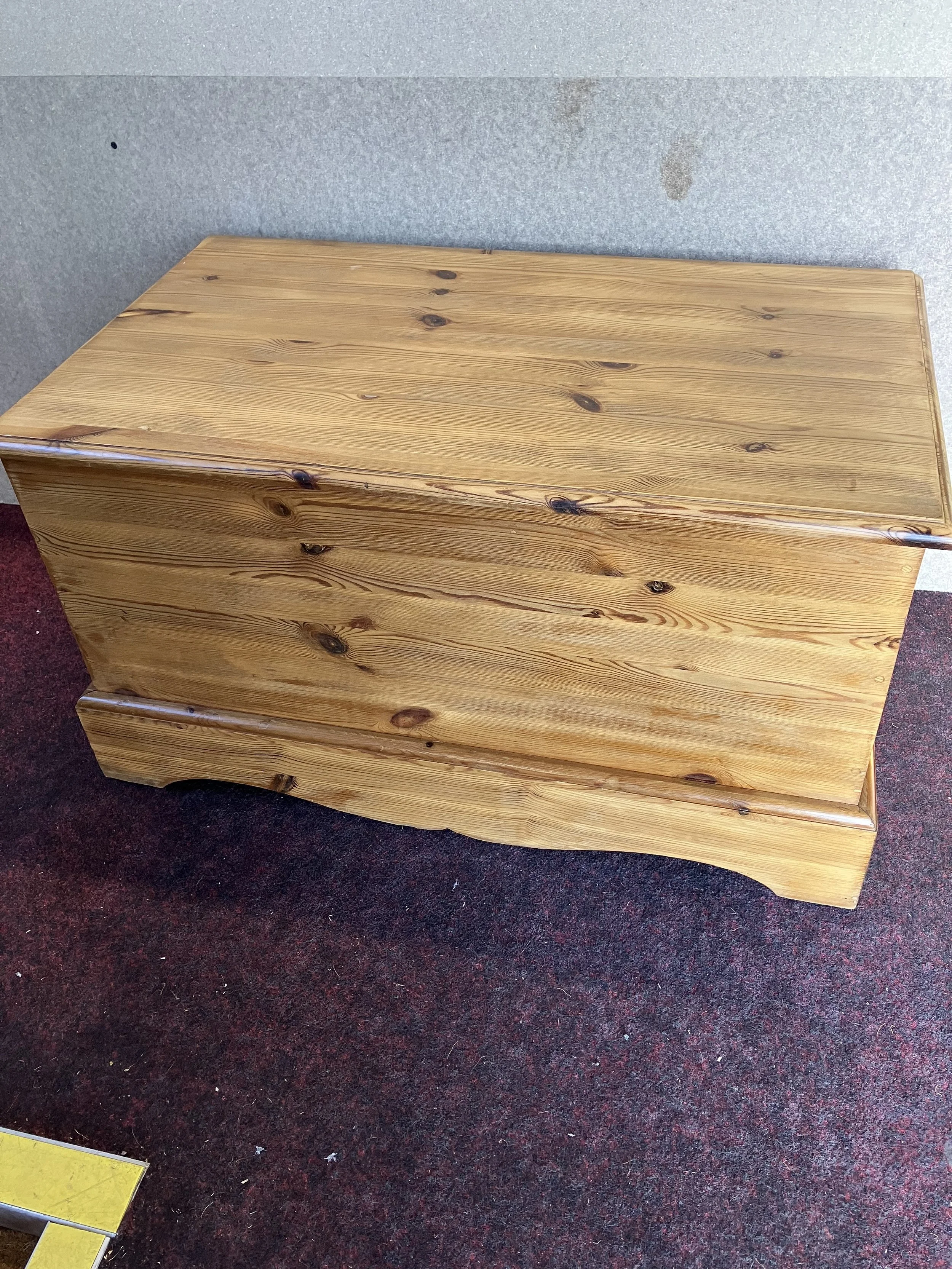 Solid Pine Blanket Box with Hinged Lid