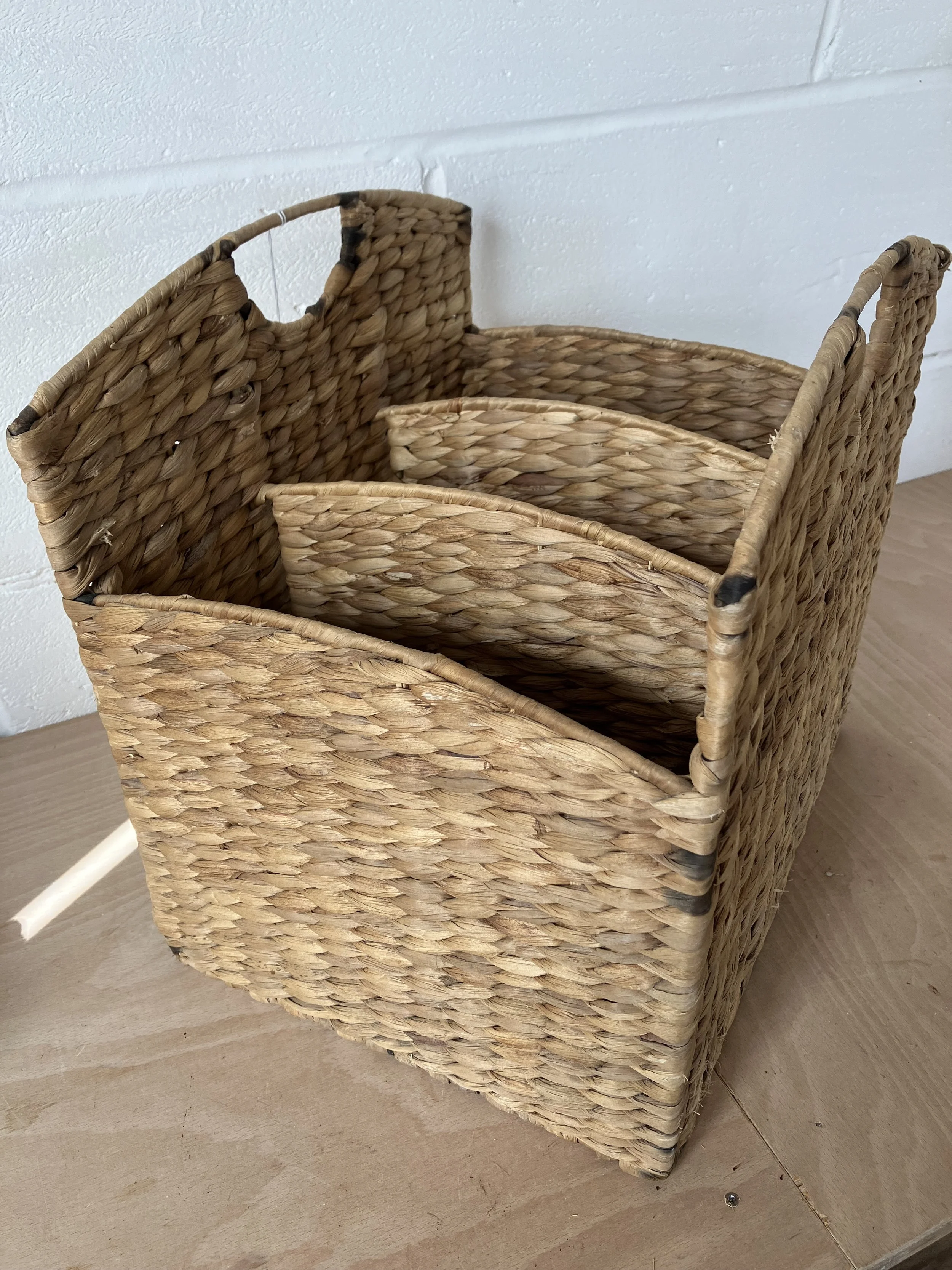 Rectangle Woven Water Hyacinth Magazine Rack