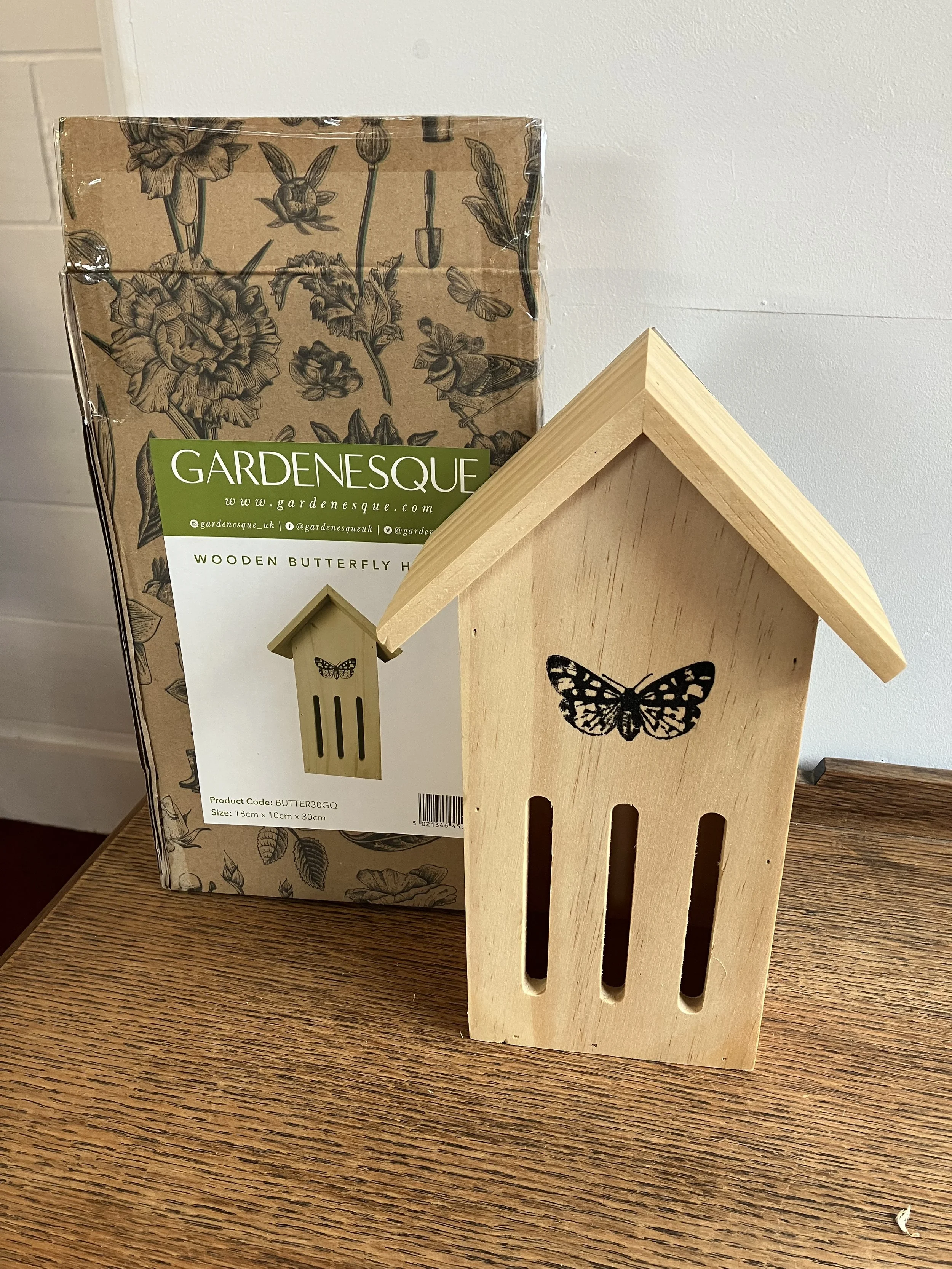 Gardenesque Wooden Wall Mounted Butterfly House