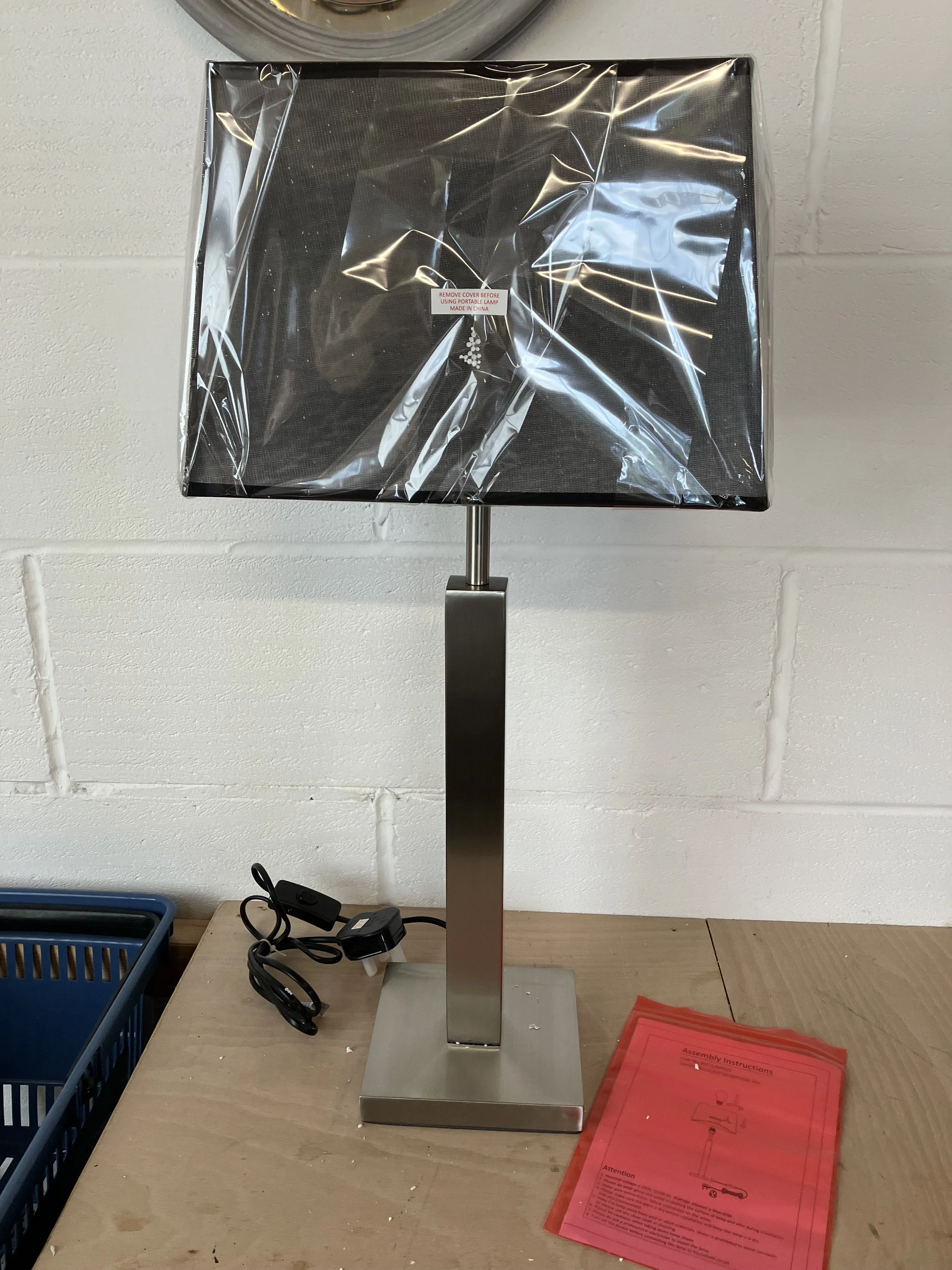 JB Global Modern Style Silver Metal Table Lamp with Shade