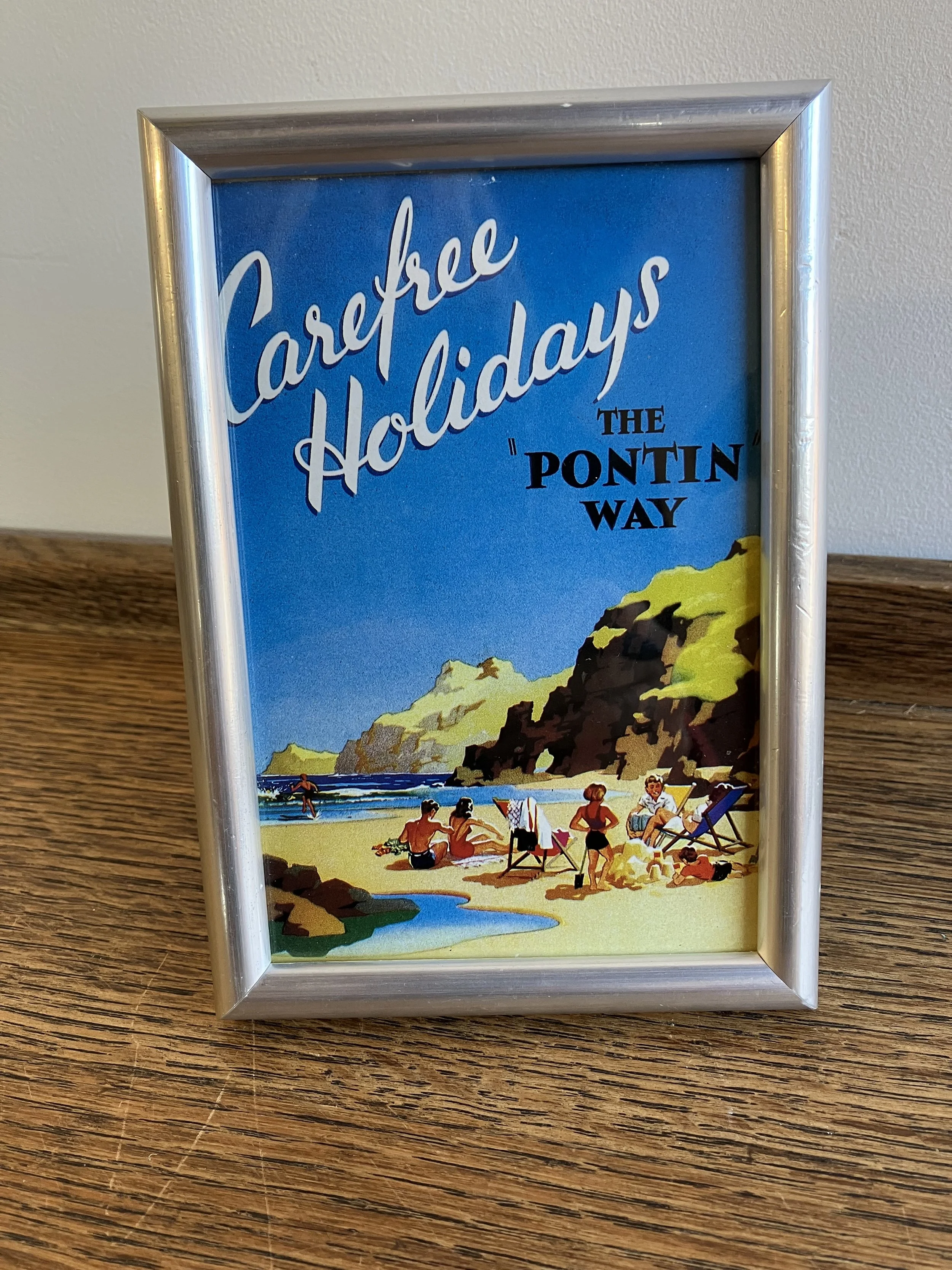 Vintage Style Pontins Postcard in Silver Coloured Frame