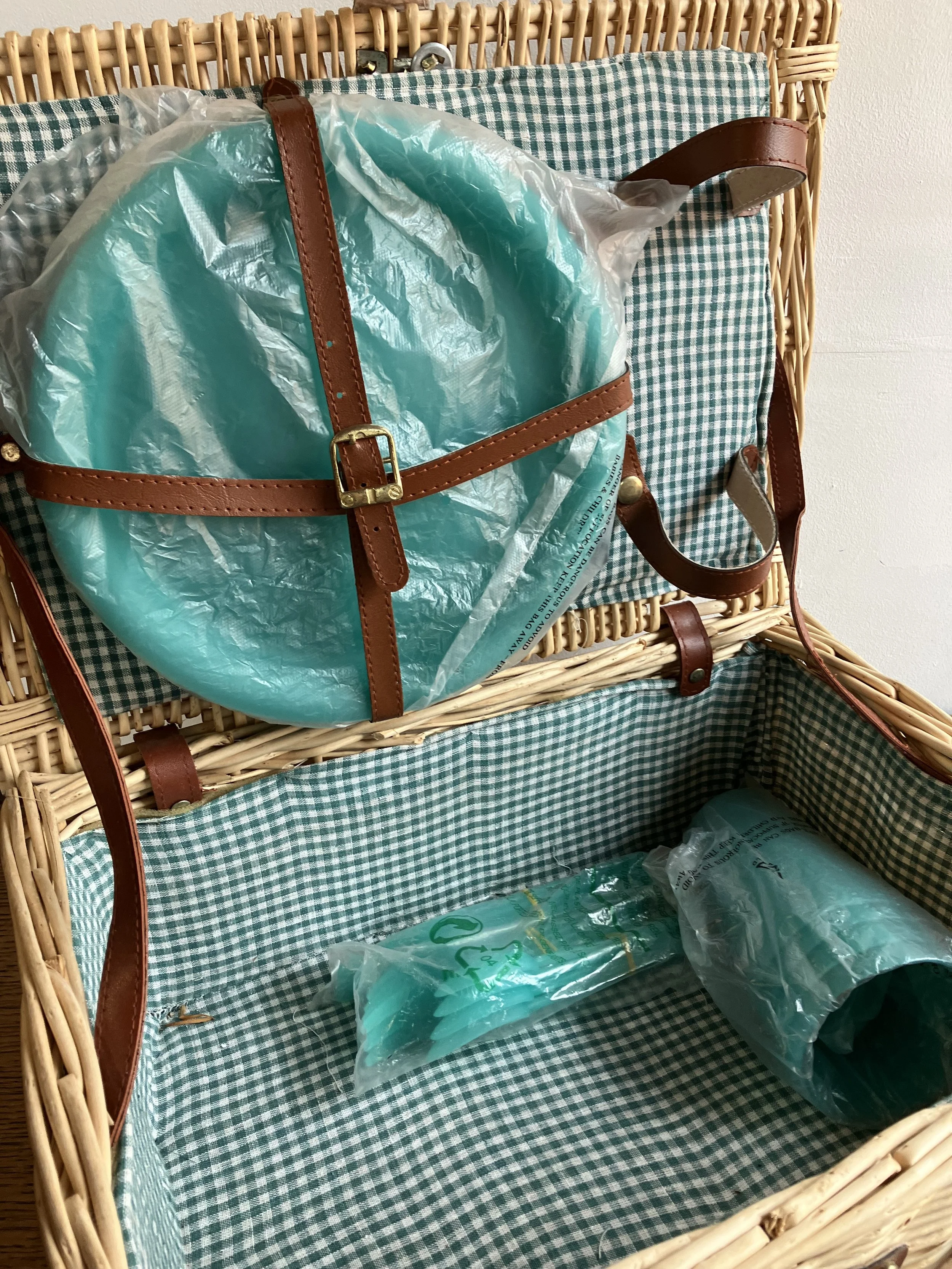 Rectangle Woven Wicker Picnic Hamper with Contents
