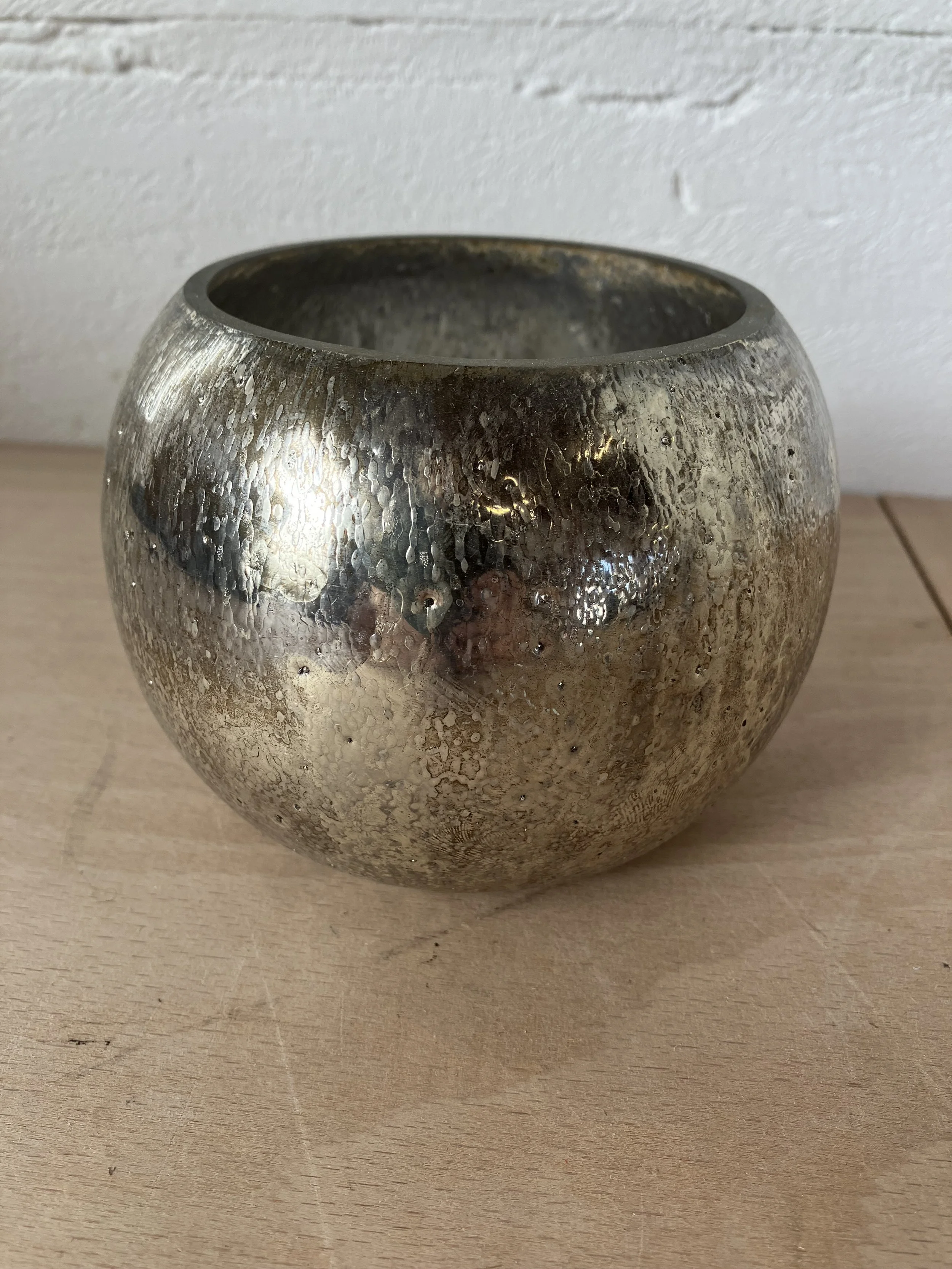 Coach House Round Glass Silver Effect Tealight Holder