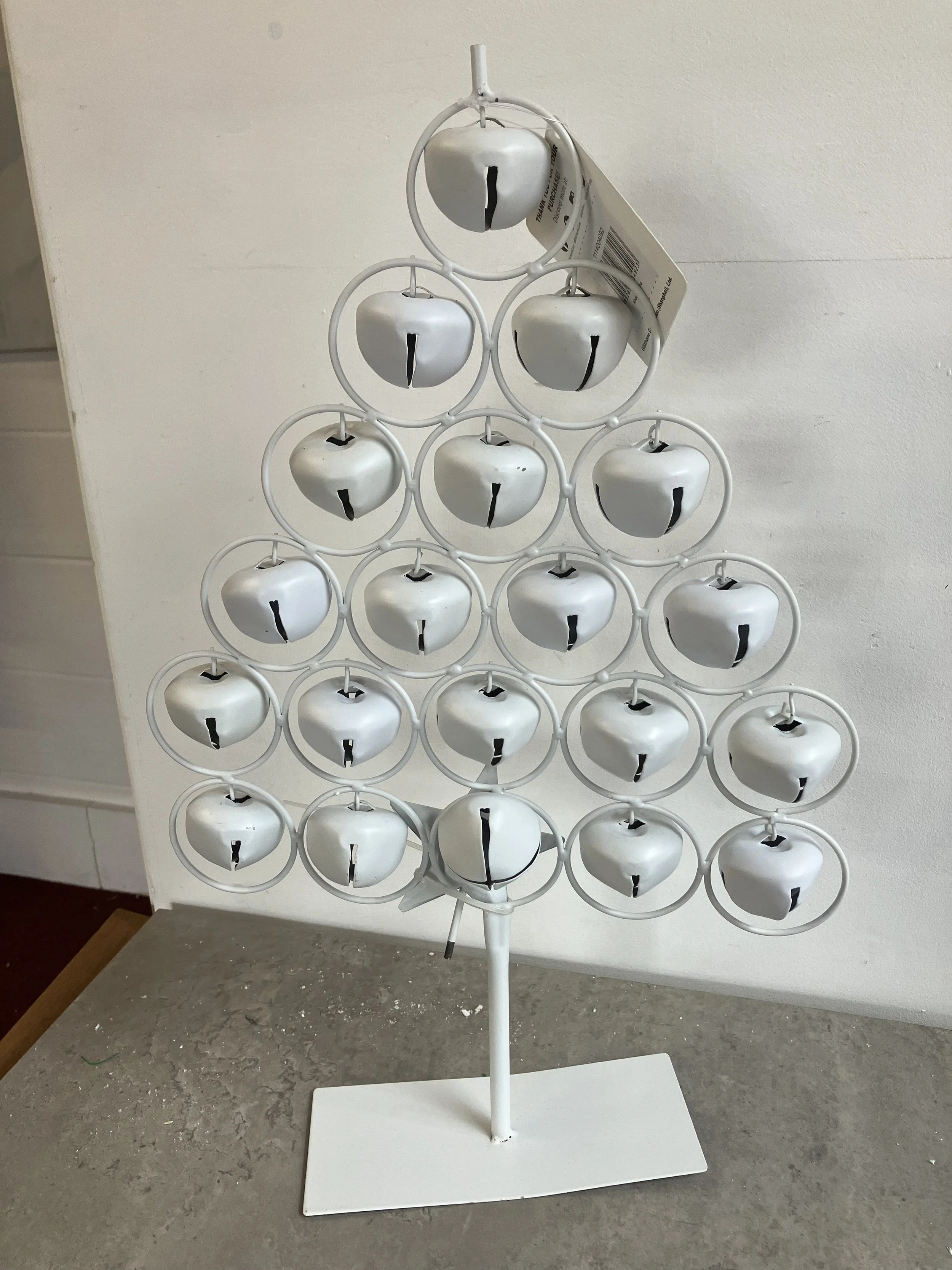 Glitzhome White Metal Table Top Jingle Bell Tree Ornament